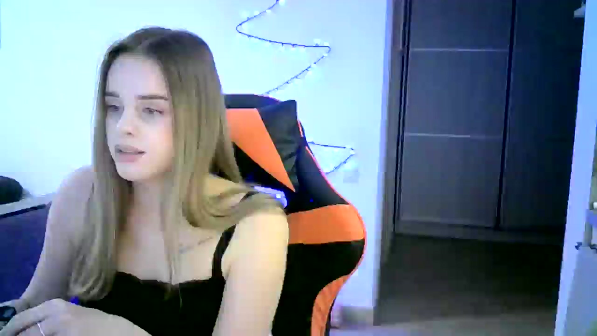 Gallery image thumbnail from JuliaWatson's myfreecams stream on, 12/27/2025, 15:59 image 19 of 20