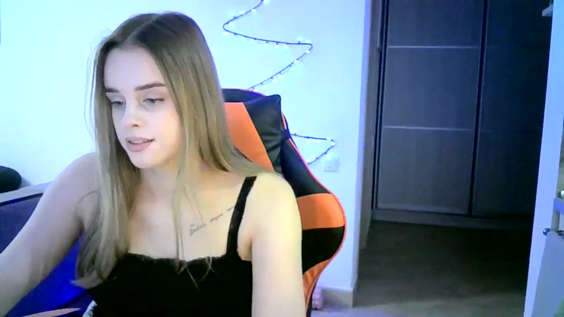 Gallery image thumbnail from JuliaWatson's myfreecams stream on, 12/27/2025, 15:59 image 18 of 20