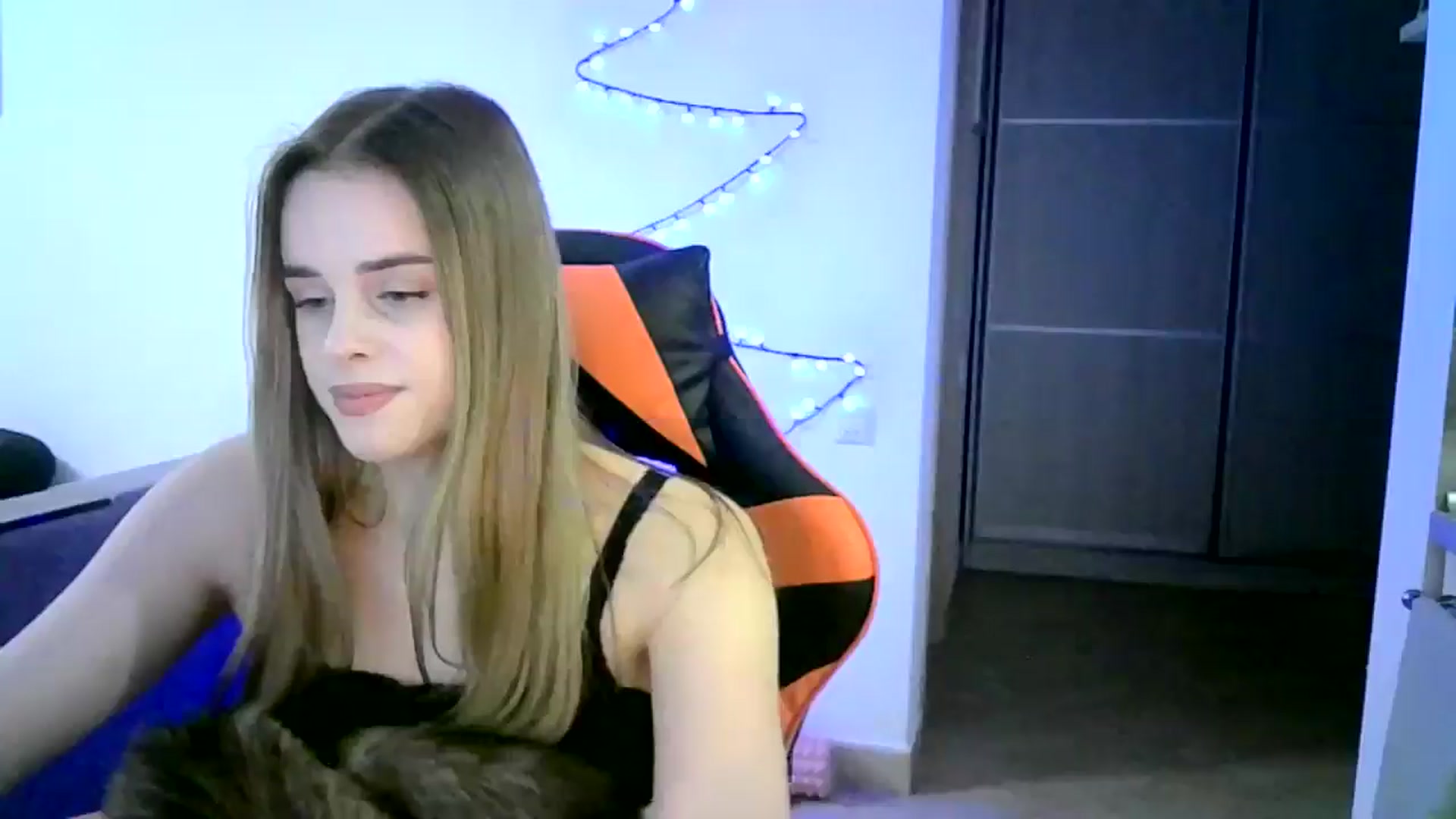 Gallery image thumbnail from JuliaWatson's myfreecams stream on, 12/27/2025, 15:59 image 16 of 20