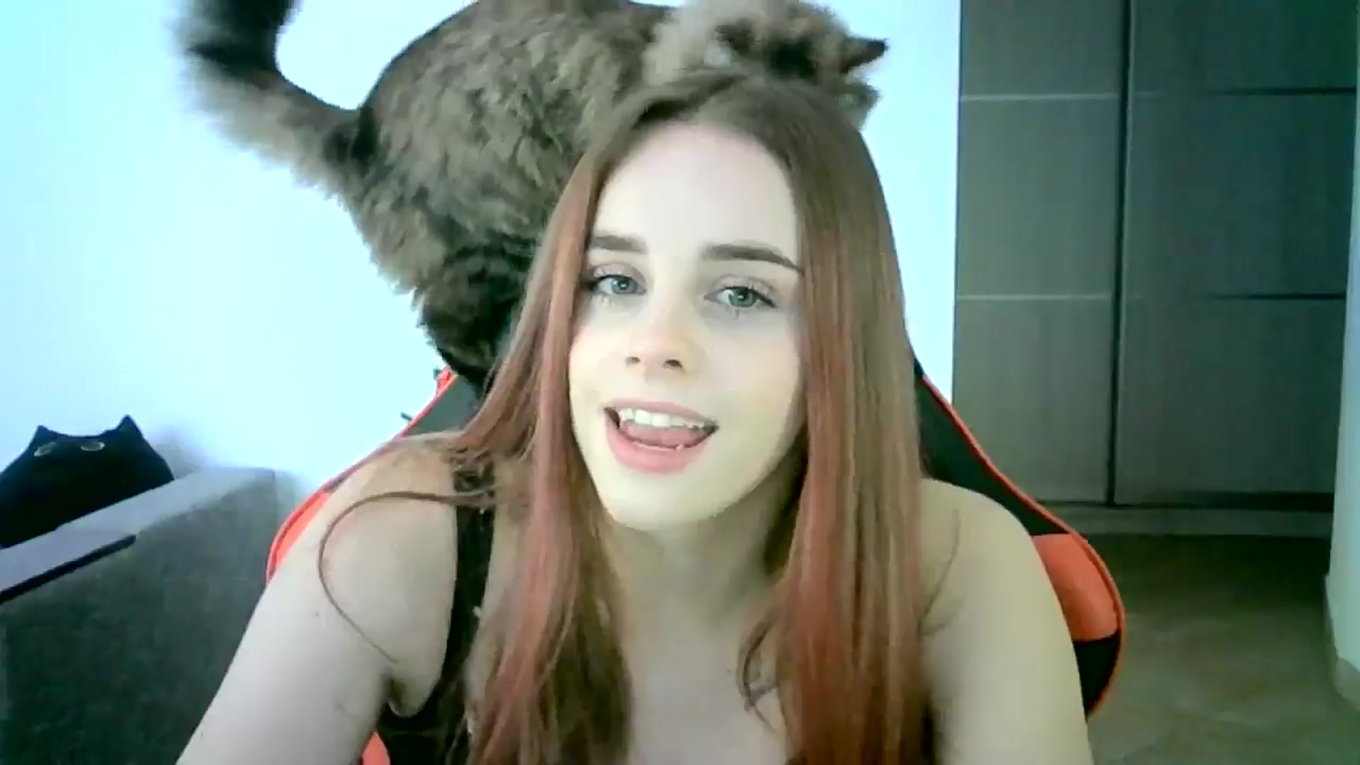 Gallery image thumbnail from JuliaWatson's myfreecams stream on, 01/04/2026, 10:41 image 9 of 20