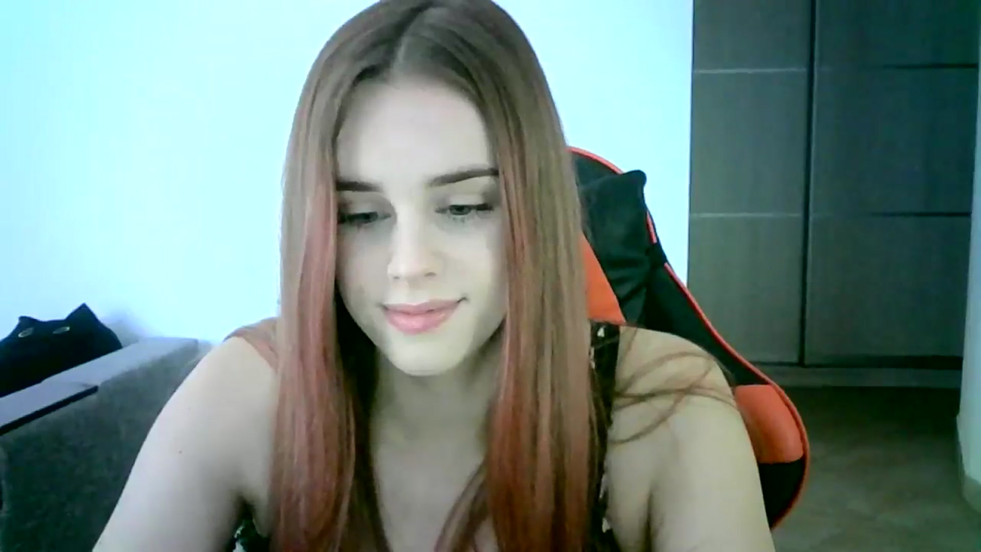 Gallery image thumbnail from JuliaWatson's myfreecams stream on, 01/04/2026, 10:41 image 17 of 20
