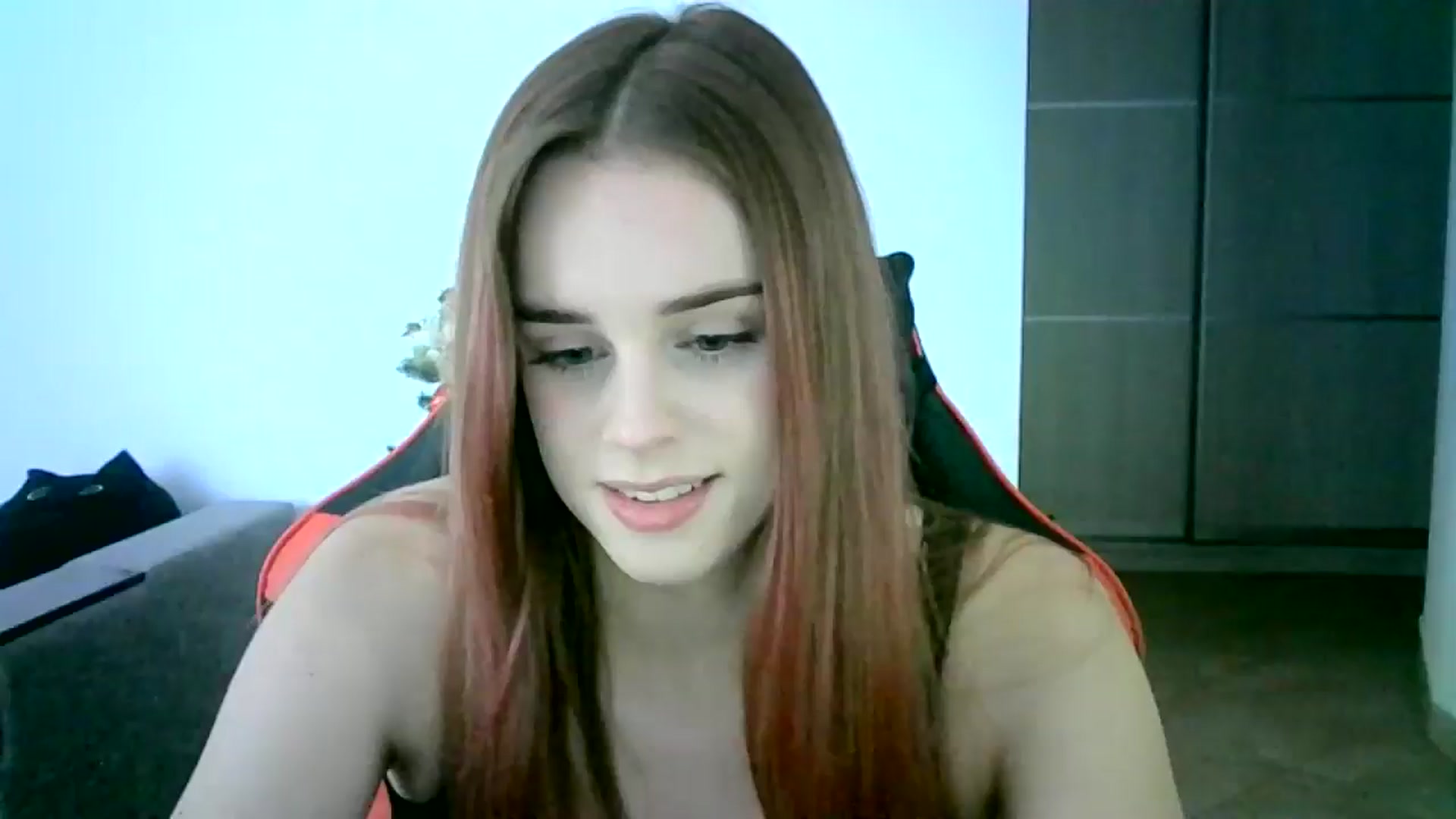 Gallery image thumbnail from JuliaWatson's myfreecams stream on, 01/04/2026, 10:41 image 16 of 20