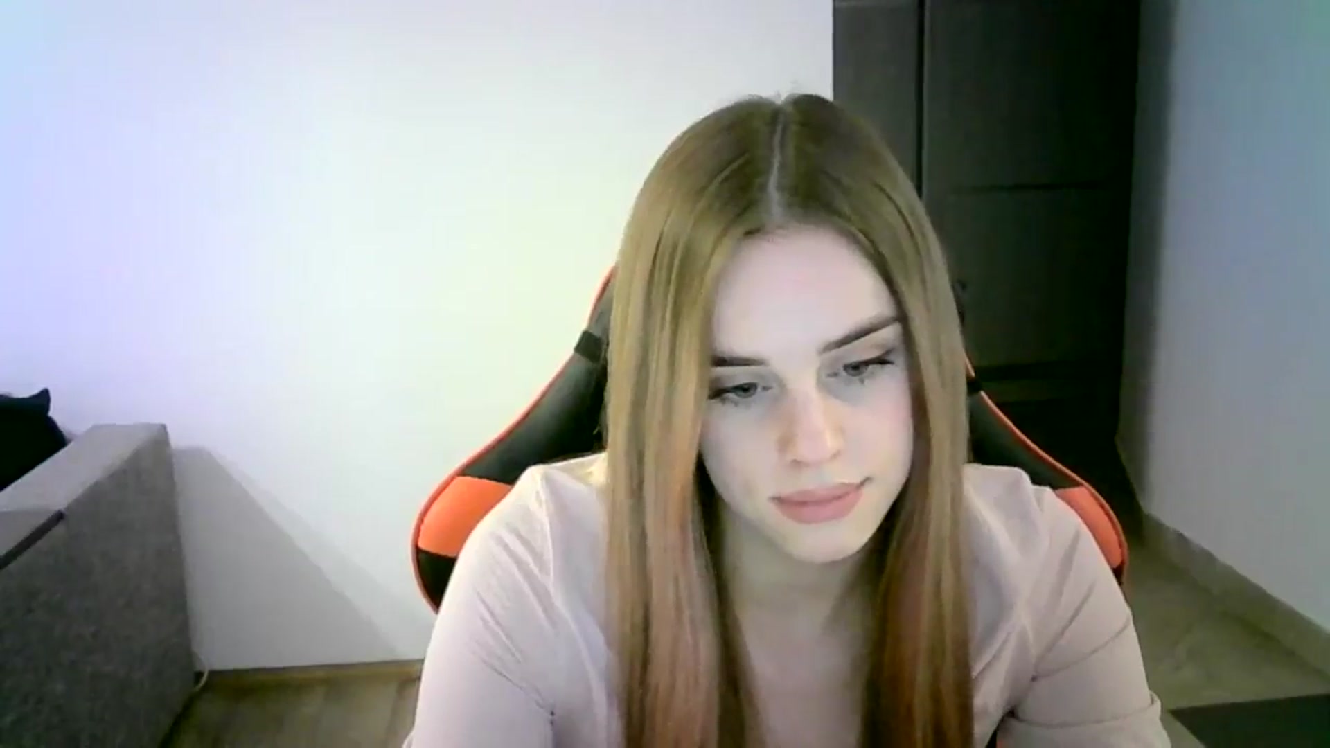 Gallery image thumbnail from JuliaWatson's myfreecams stream on, 01/11/2026, 15:30 image 14 of 20