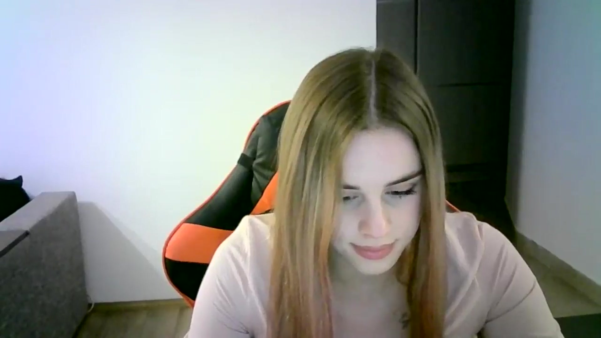 Gallery image thumbnail from JuliaWatson's myfreecams stream on, 01/11/2026, 15:30 image 11 of 20