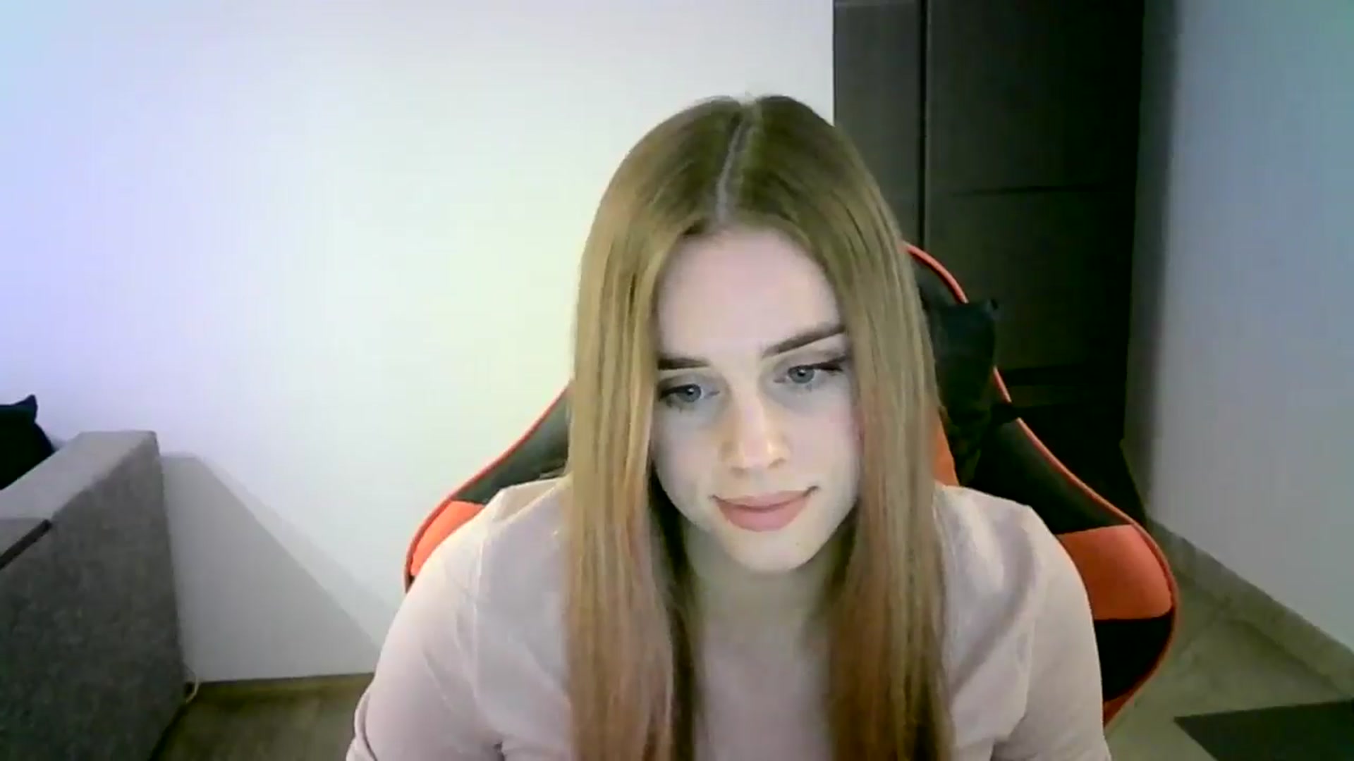 Gallery image thumbnail from JuliaWatson's myfreecams stream on, 01/11/2026, 15:30 image 18 of 20