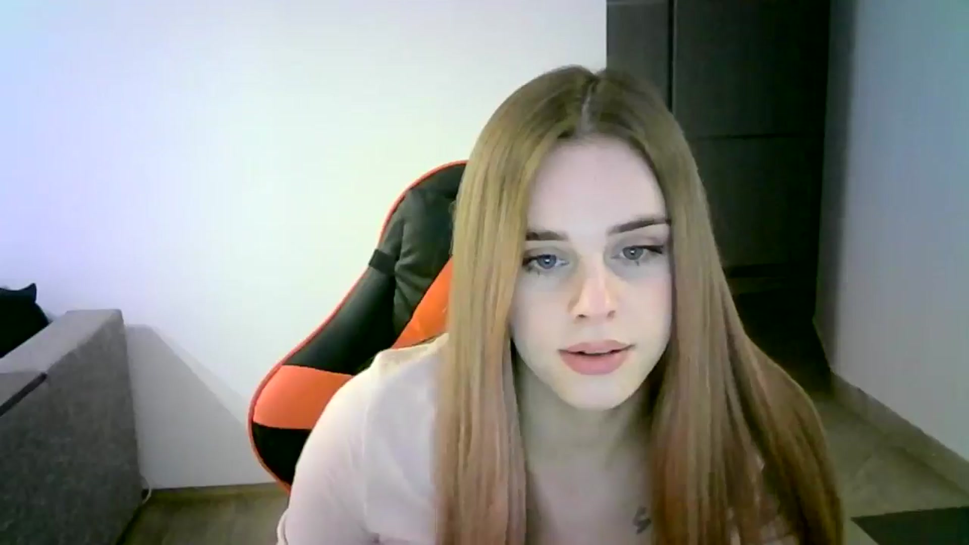 Gallery image thumbnail from JuliaWatson's myfreecams stream on, 01/11/2026, 15:30 image 8 of 20