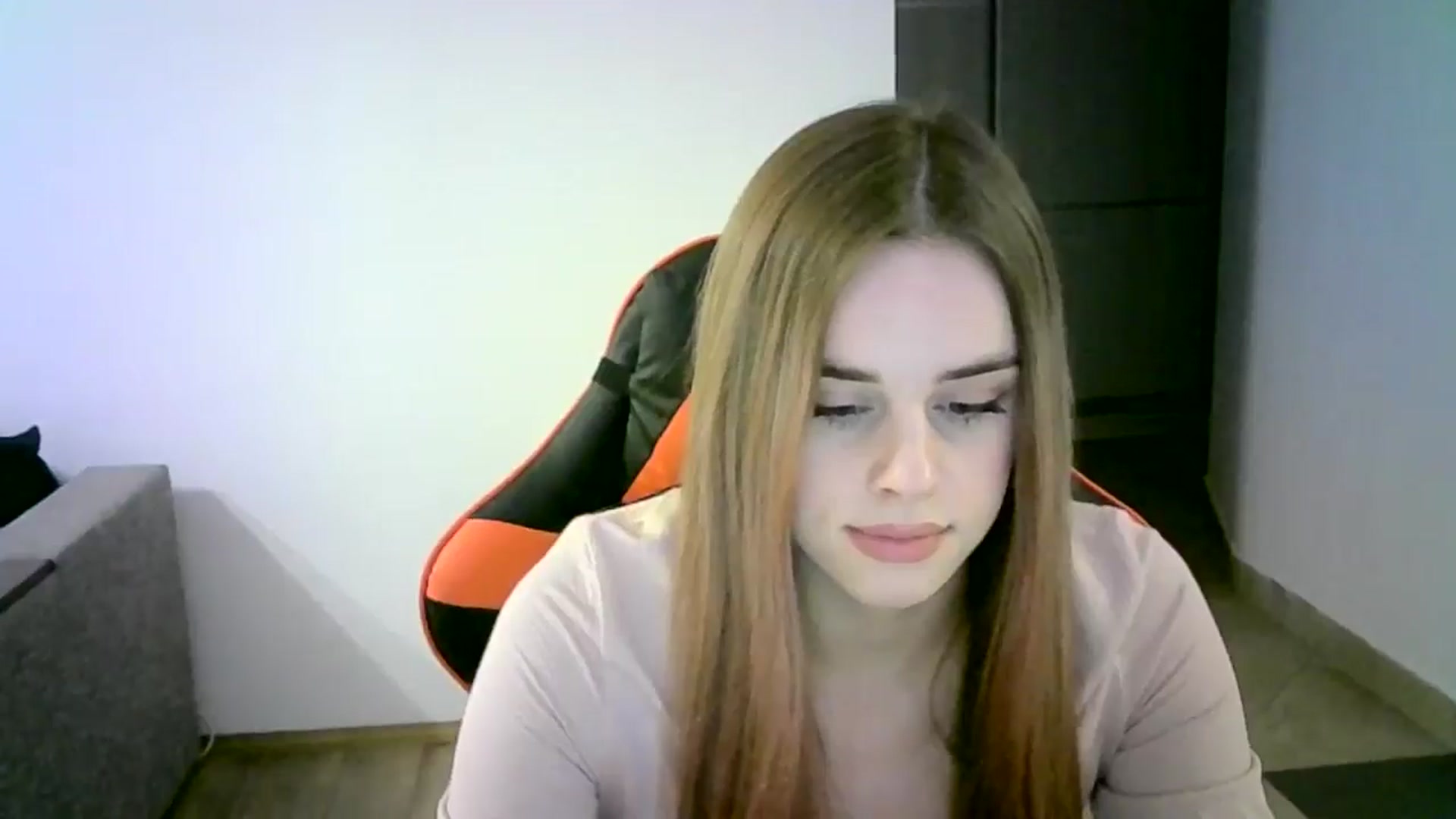 Gallery image thumbnail from JuliaWatson's myfreecams stream on, 01/11/2026, 15:30 image 15 of 20
