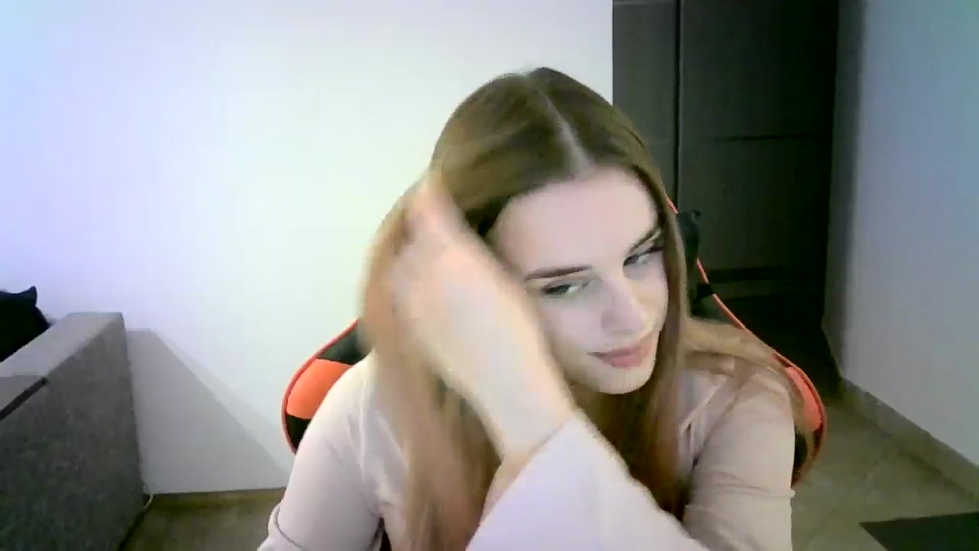 Gallery image thumbnail from JuliaWatson's myfreecams stream on, 01/11/2026, 15:30 image 9 of 20