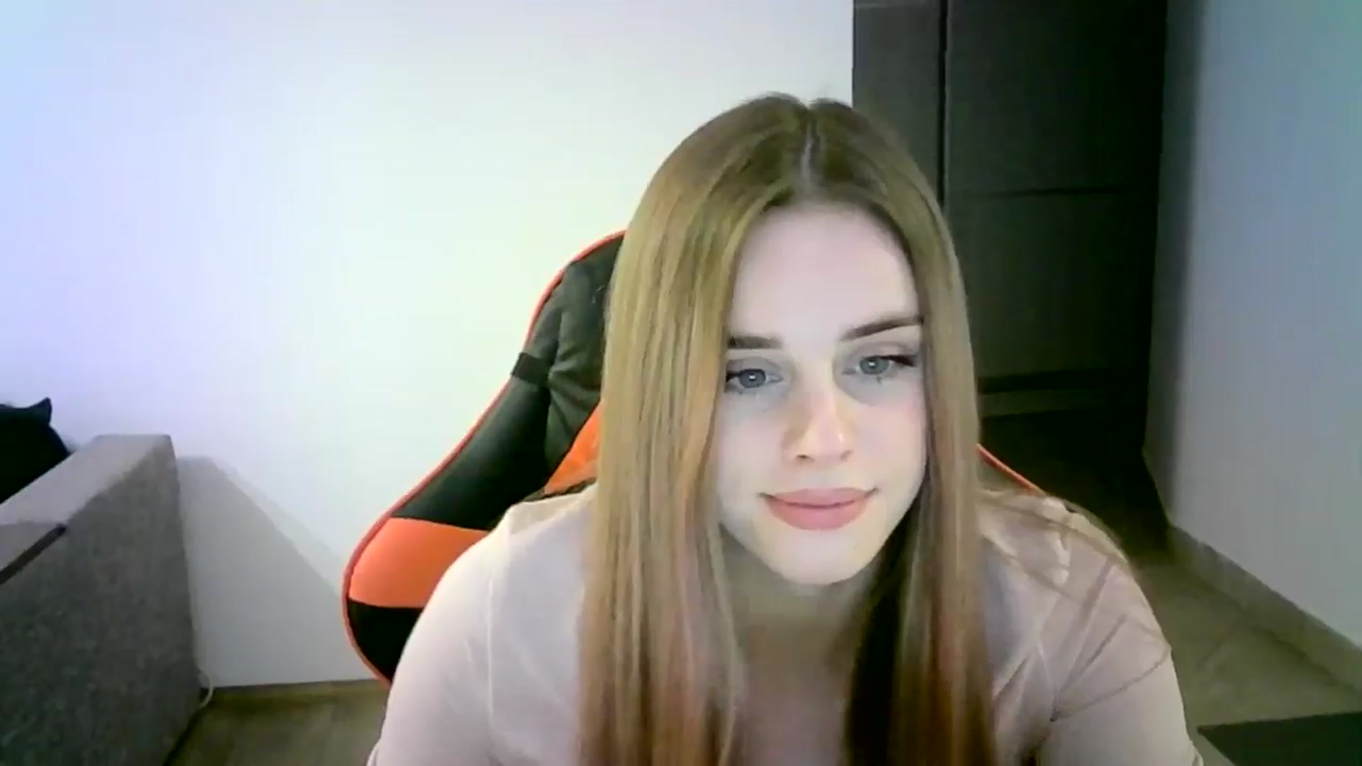 Gallery image thumbnail from JuliaWatson's myfreecams stream on, 01/11/2026, 15:30 image 7 of 20