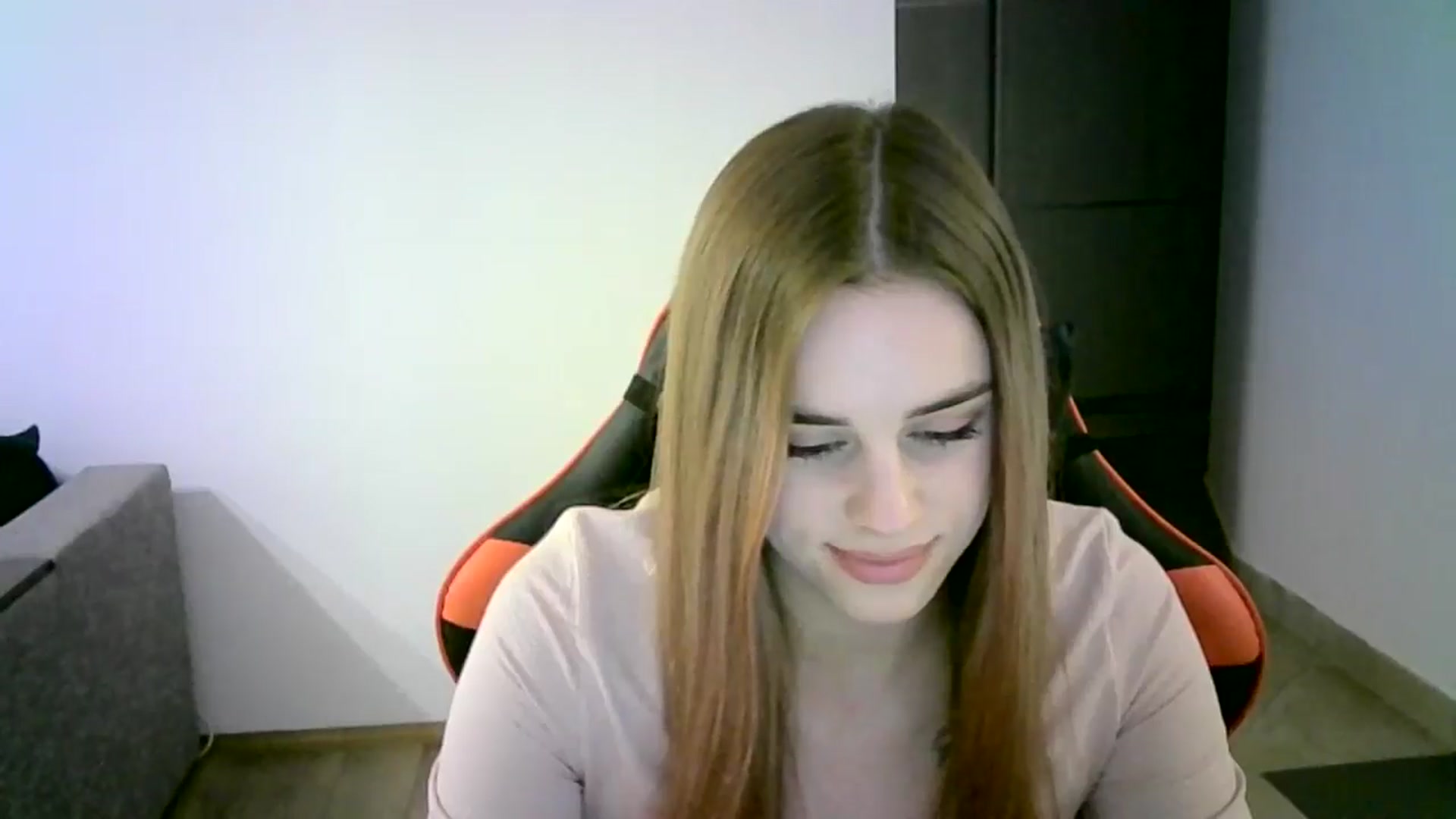 Gallery image thumbnail from JuliaWatson's myfreecams stream on, 01/11/2026, 15:30 image 17 of 20