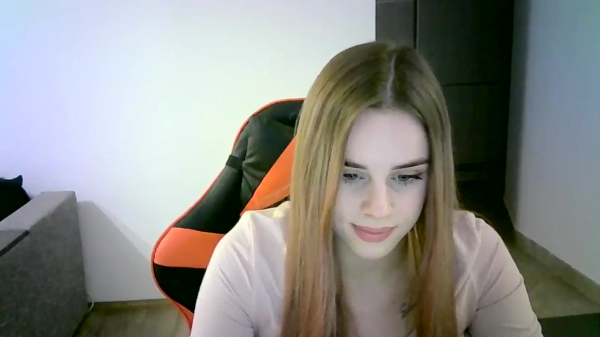 Gallery image thumbnail from JuliaWatson's myfreecams stream on, 01/11/2026, 15:30 image 6 of 20