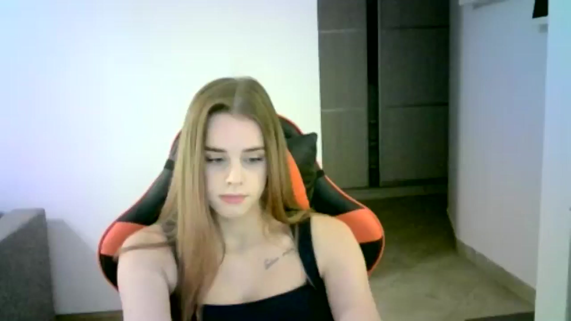 Gallery image thumbnail from JuliaWatson's myfreecams stream on, 01/13/2026, 16:52 image 16 of 20