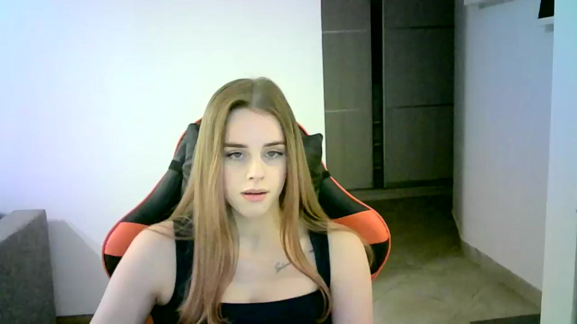 Gallery image thumbnail from JuliaWatson's myfreecams stream on, 01/13/2026, 16:52 image 18 of 20