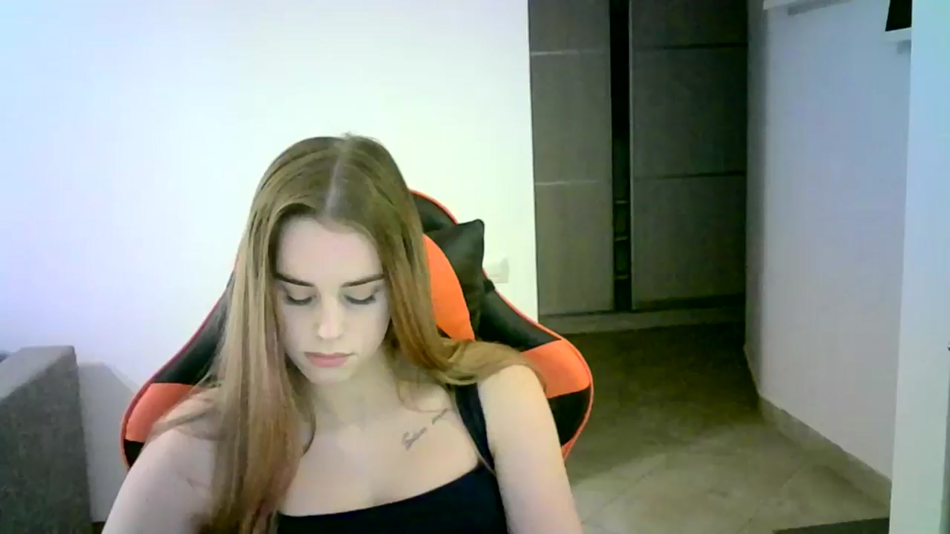 Gallery image thumbnail from JuliaWatson's myfreecams stream on, 01/13/2026, 16:52 image 9 of 20