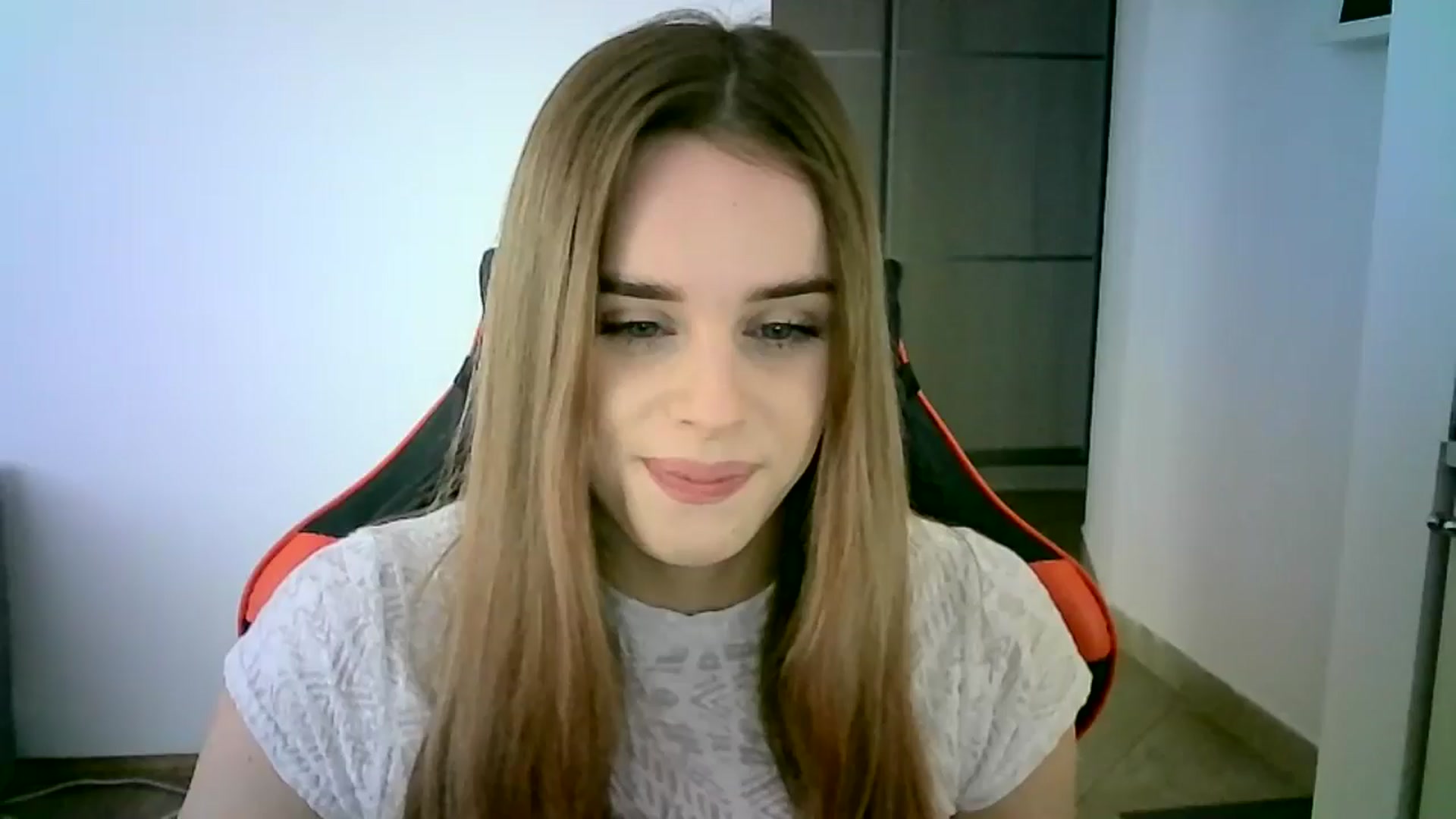 Gallery image thumbnail from JuliaWatson's myfreecams stream on, 01/20/2026, 12:38 image 13 of 20