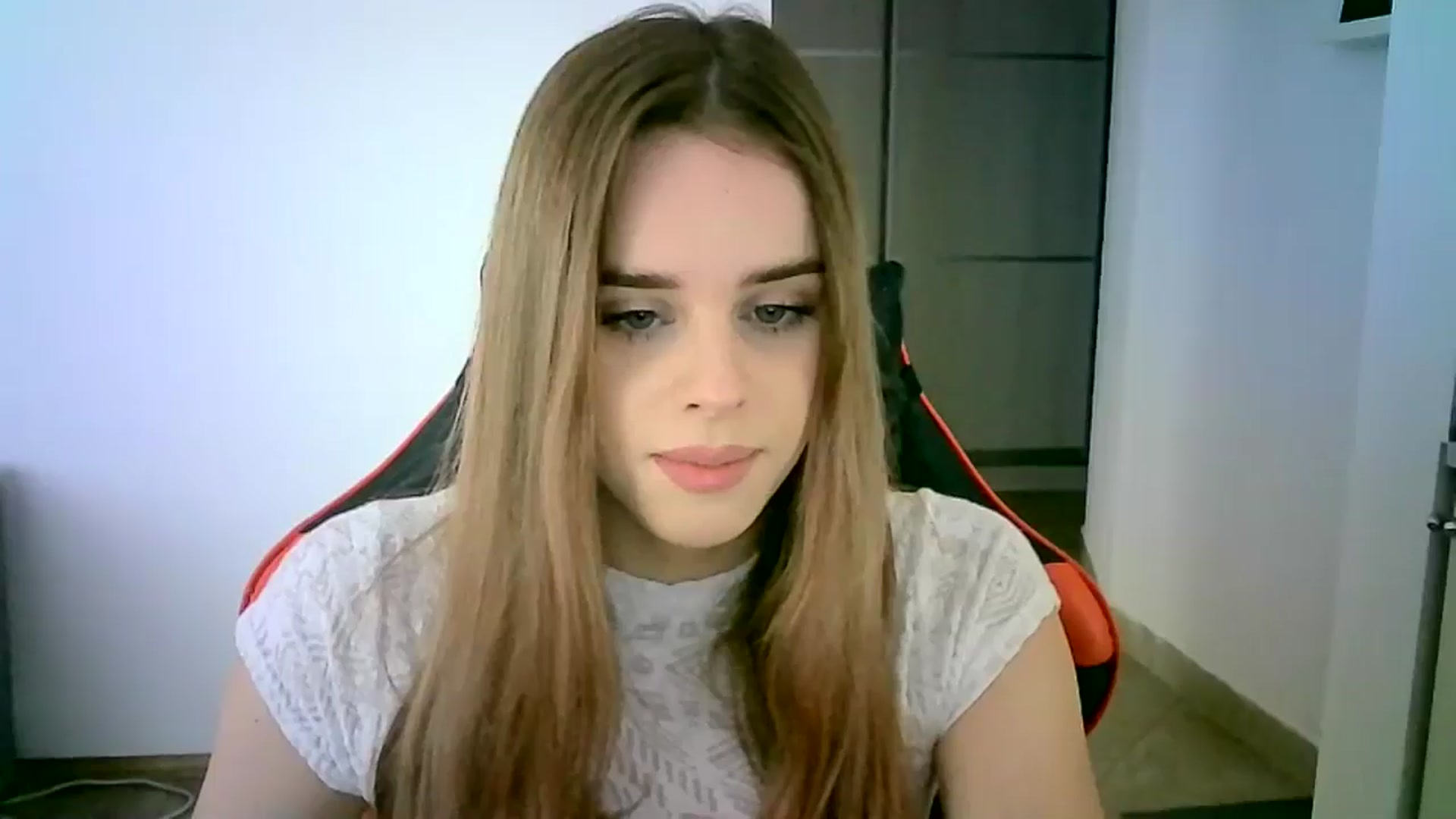 Gallery image thumbnail from JuliaWatson's myfreecams stream on, 01/20/2026, 12:38 image 17 of 20