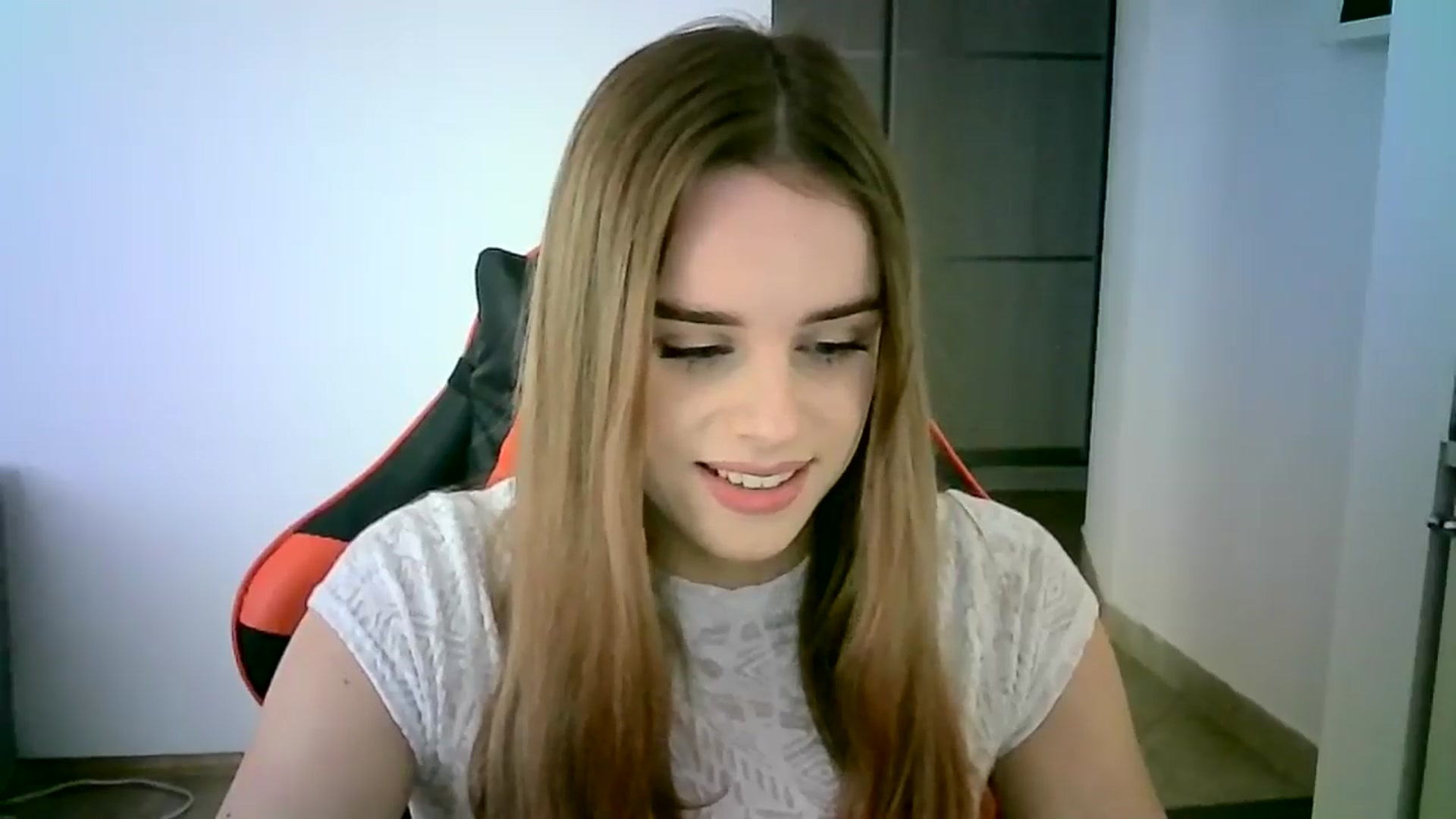 Gallery image thumbnail from JuliaWatson's myfreecams stream on, 01/20/2026, 12:38 image 10 of 20