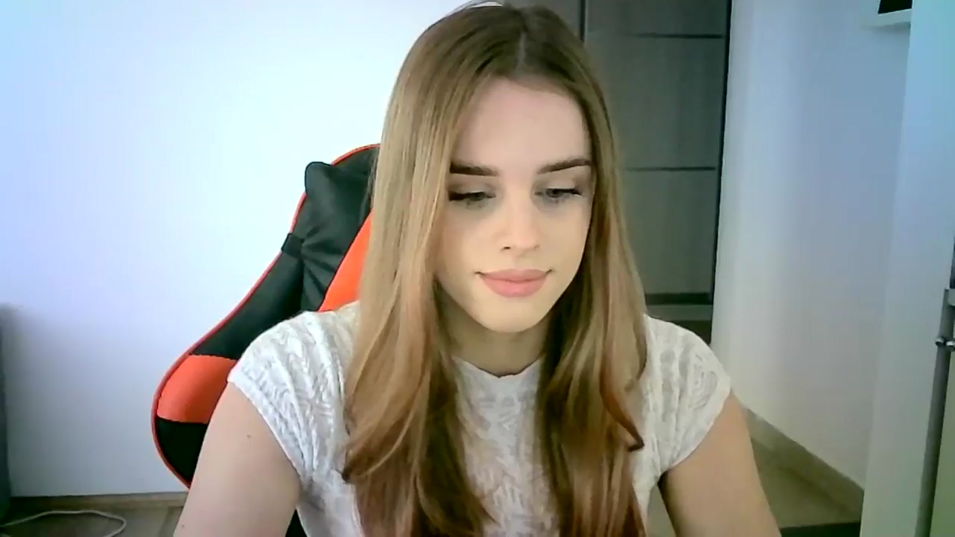 Gallery image thumbnail from JuliaWatson's myfreecams stream on, 01/20/2026, 12:38 image 3 of 20