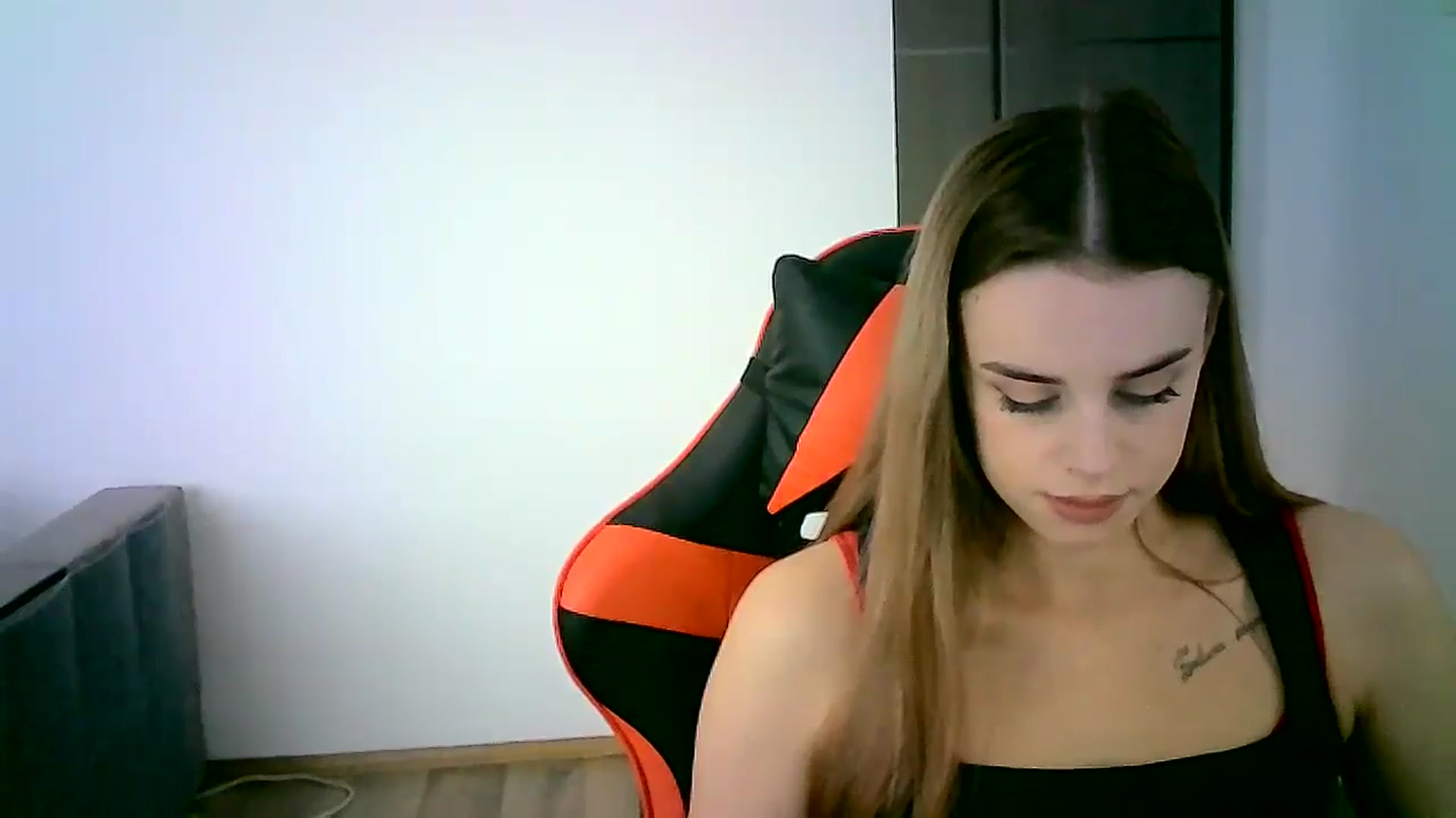 Gallery image thumbnail from JuliaWatson's myfreecams stream on, 01/21/2026, 13:34 image 3 of 20