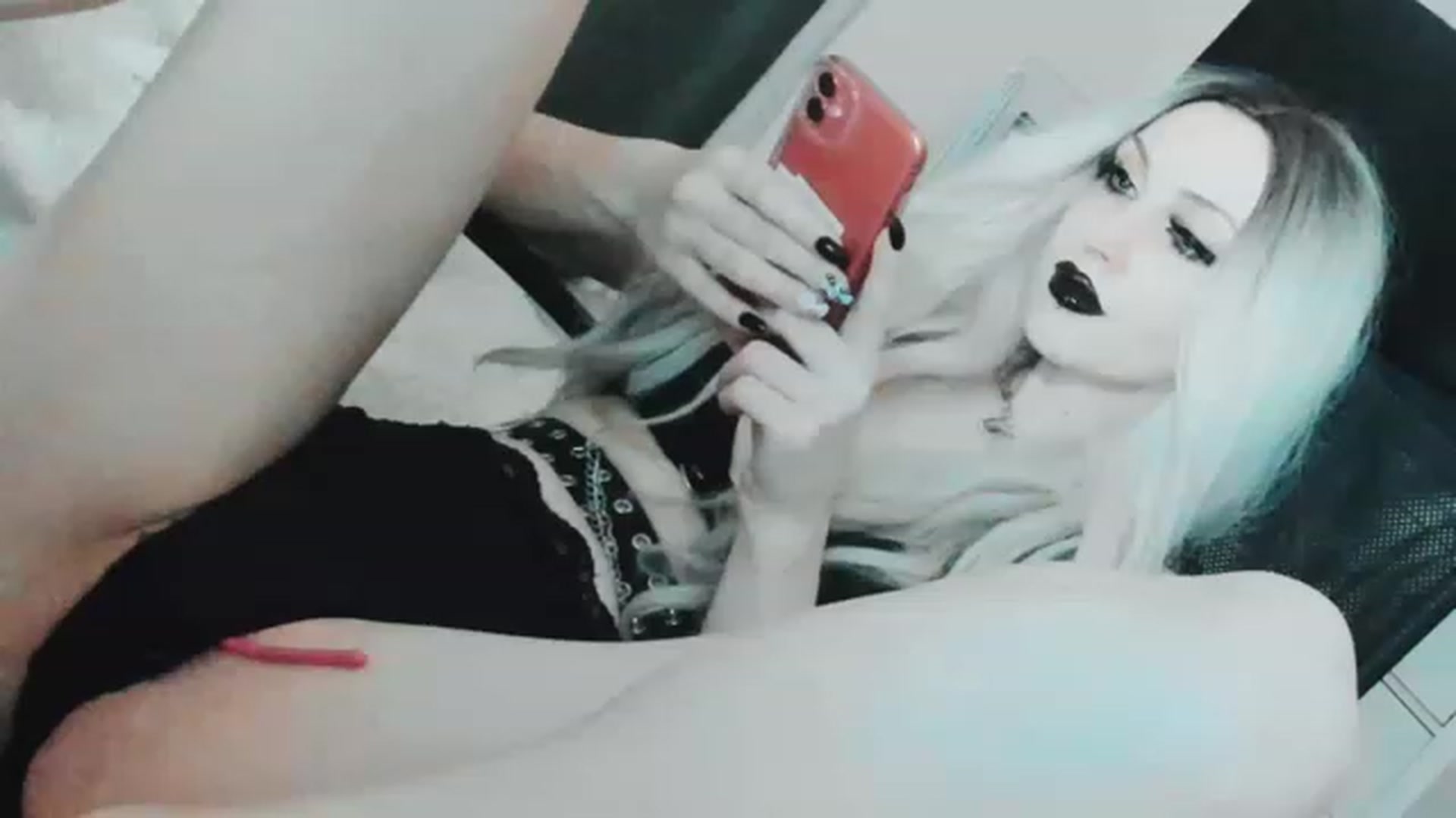 Gallery image thumbnail from JuliaWilson's myfreecams stream on, 01/01/2023, 20:09 image 13 of 20
