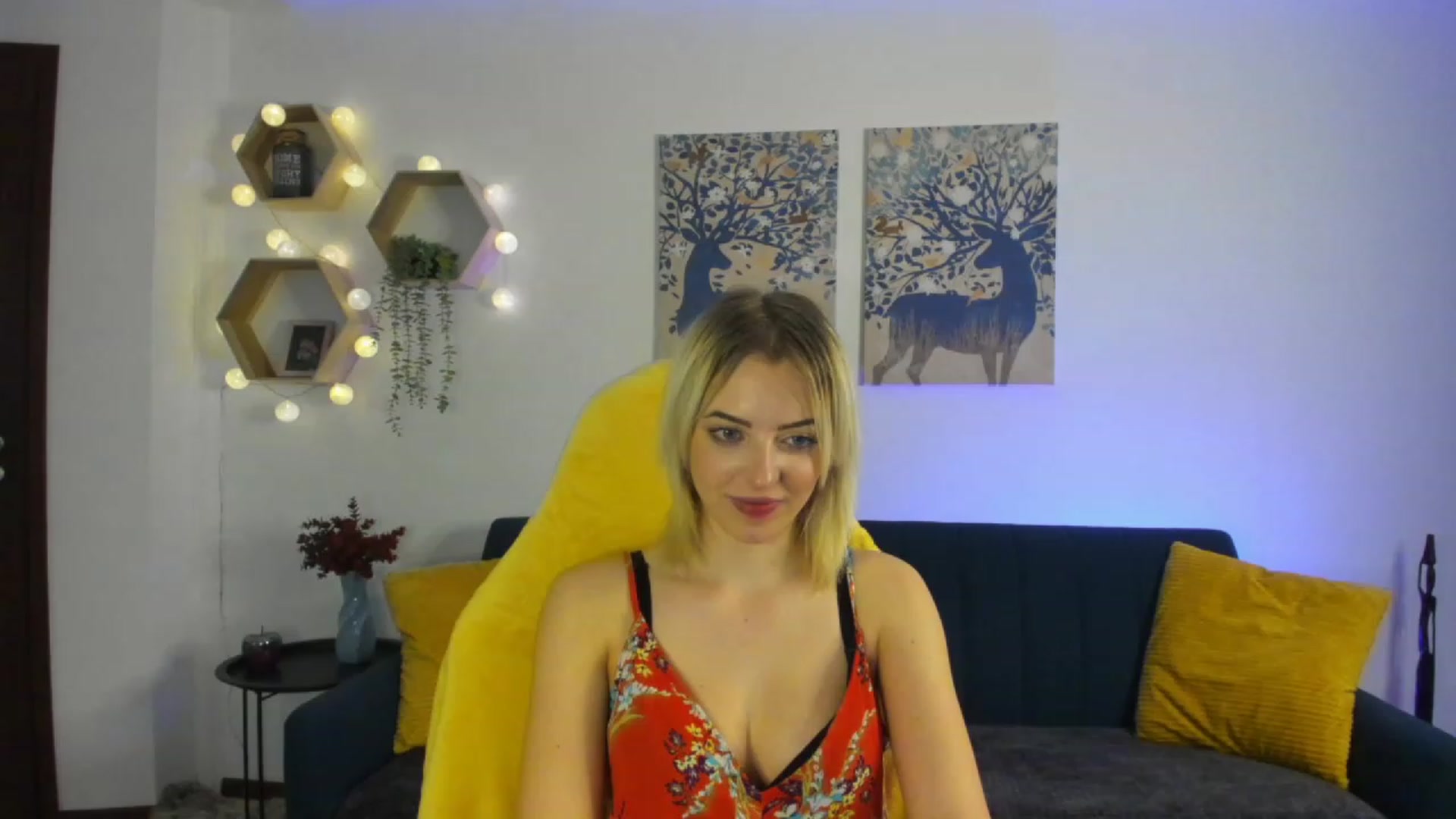 Gallery image thumbnail from Julia_Gold18's myfreecams stream on, 01/23/2023, 09:27 image 6 of 20