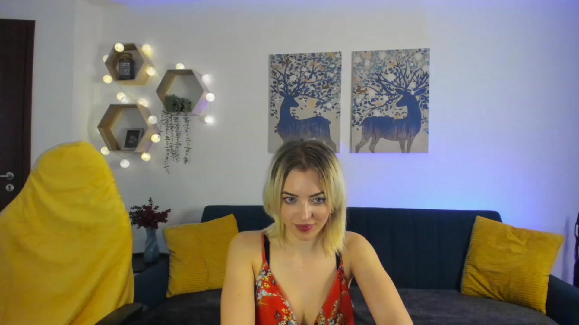 Gallery image thumbnail from Julia_Gold18's myfreecams stream on, 01/23/2023, 10:15 image 11 of 20