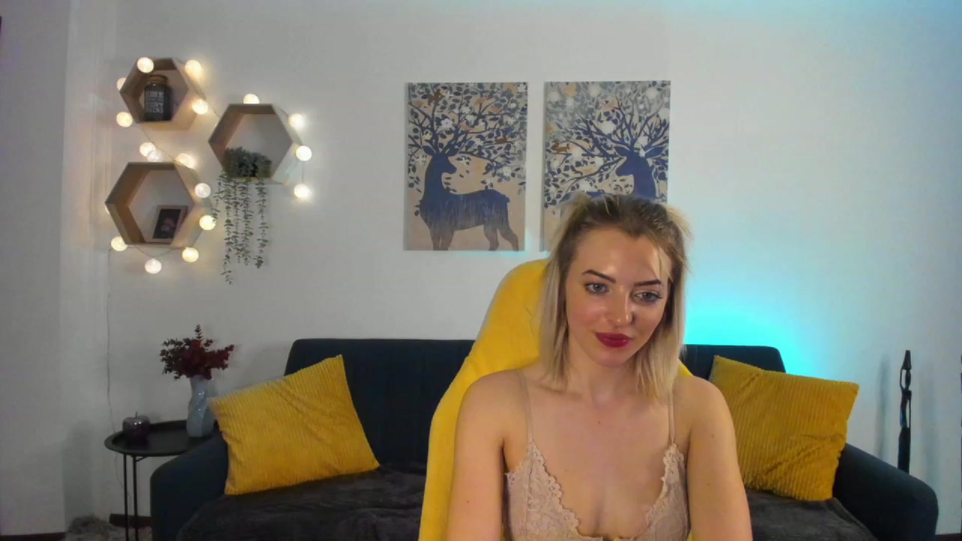 Gallery image thumbnail from Julia_Gold18's myfreecams stream on, 01/26/2023, 13:14 image 2 of 20