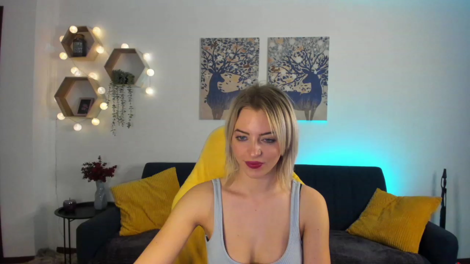 Gallery image thumbnail from Julia_Gold18's myfreecams stream on, 01/27/2023, 10:16 image 11 of 20