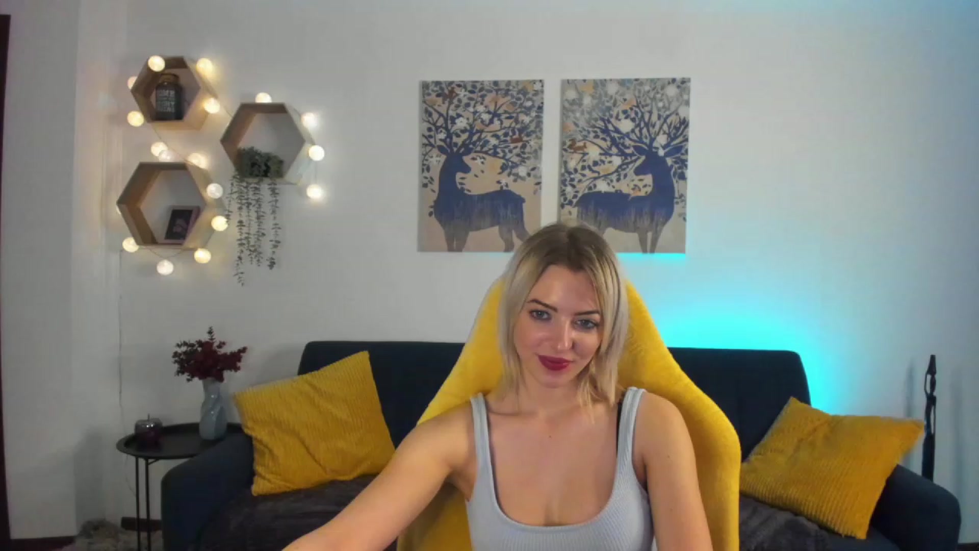 Gallery image thumbnail from Julia_Gold18's myfreecams stream on, 01/27/2023, 11:09 image 10 of 20