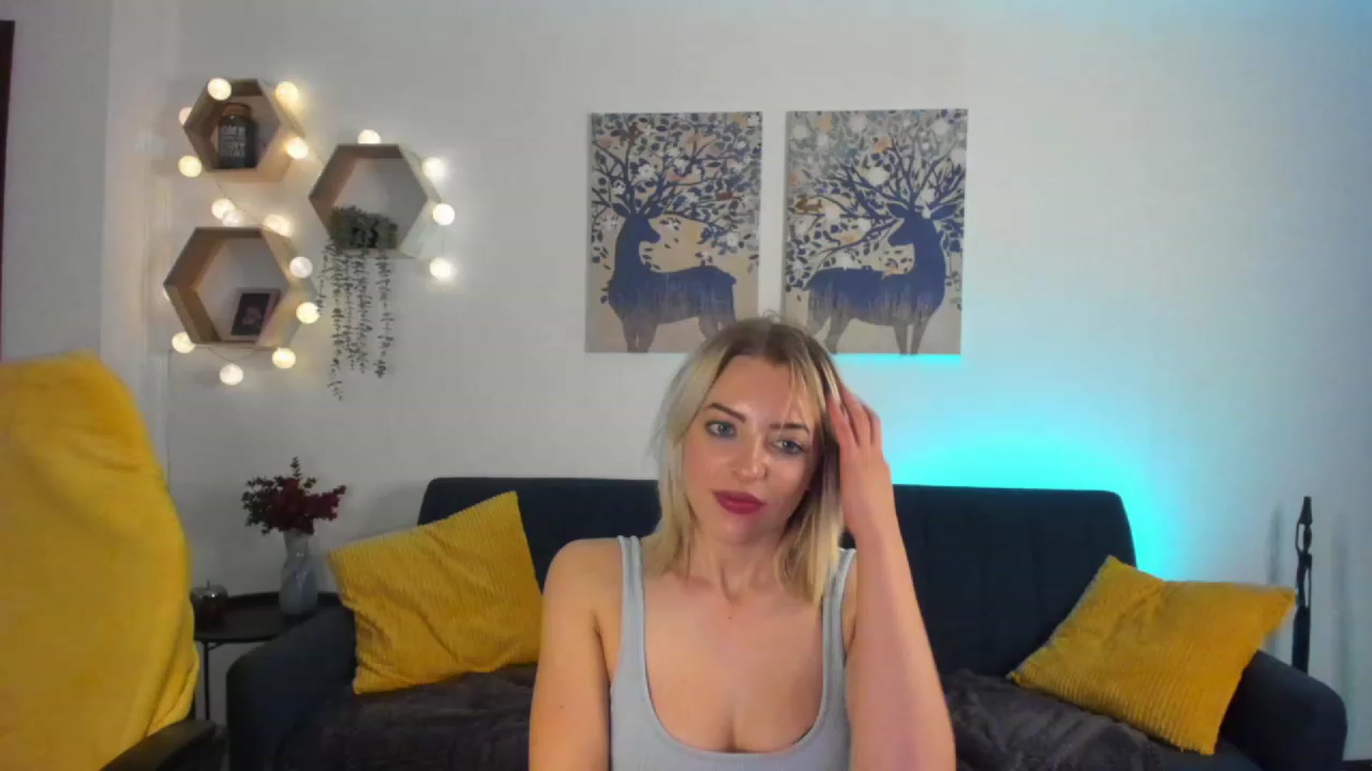 Gallery image thumbnail from Julia_Gold18's myfreecams stream on, 01/27/2023, 11:09 image 11 of 20
