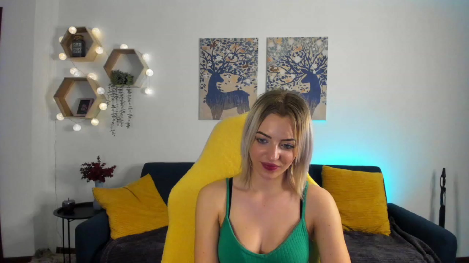Gallery image thumbnail from Julia_Gold18's myfreecams stream on, 01/31/2023, 11:39 image 19 of 20