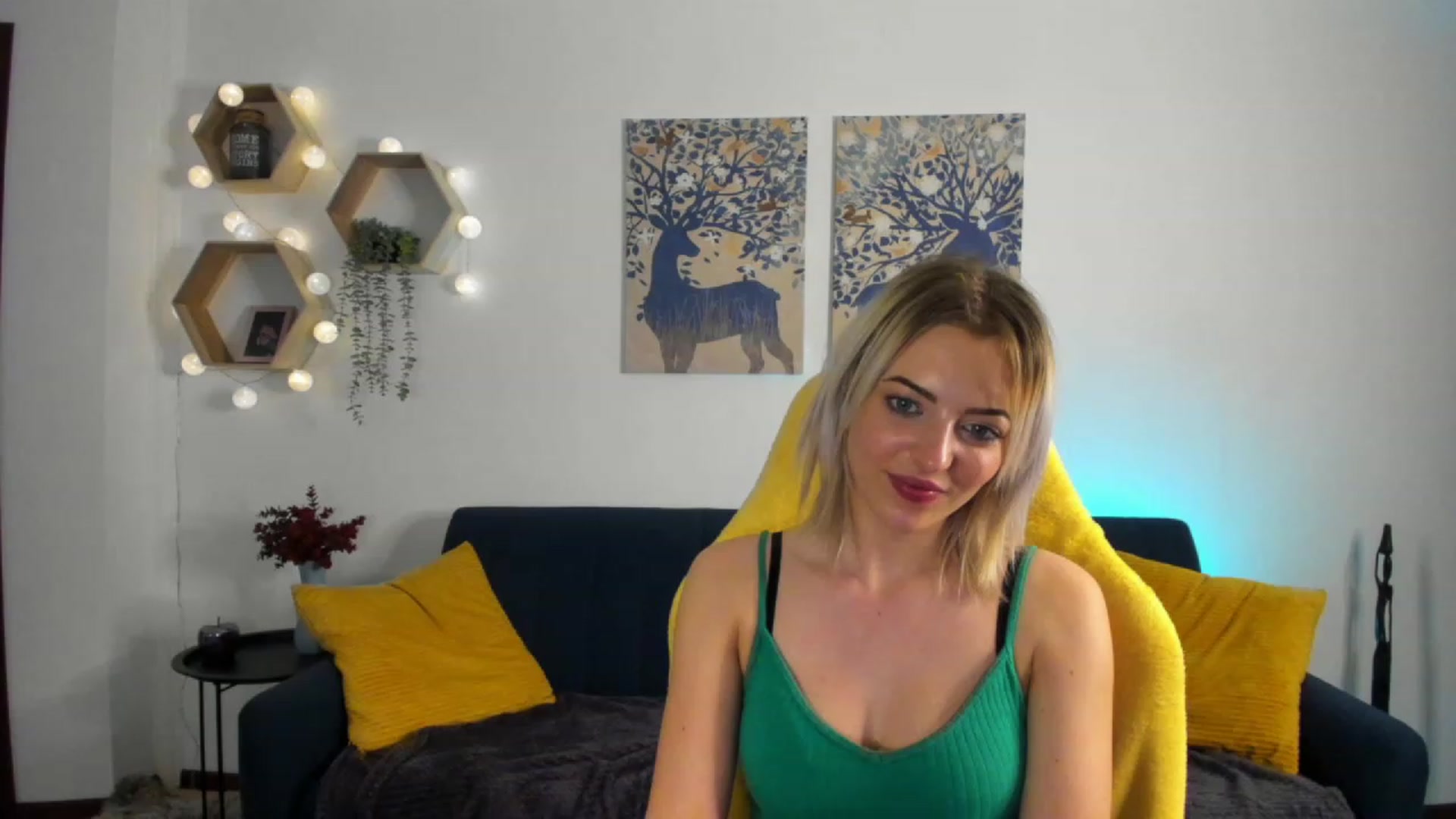 Gallery image thumbnail from Julia_Gold18's myfreecams stream on, 01/31/2023, 12:51 image 1 of 20