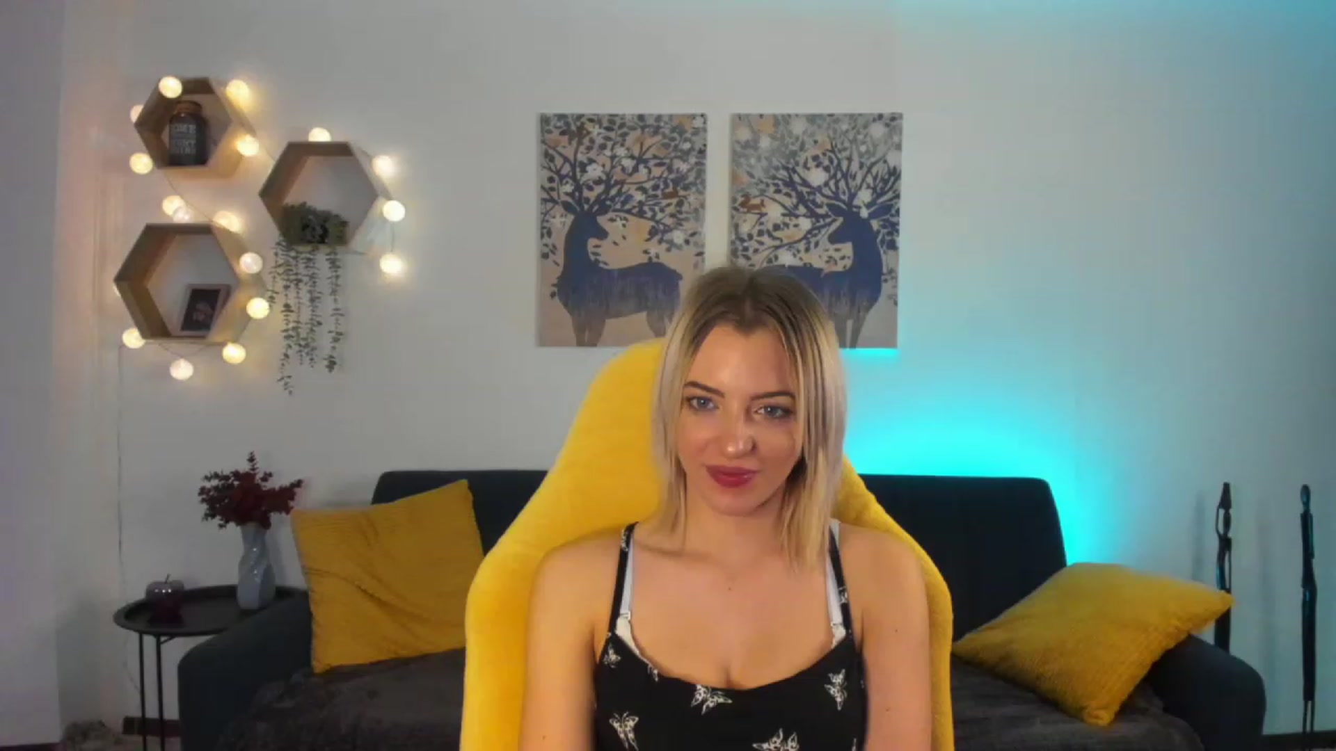 Gallery image thumbnail from Julia_Gold18's myfreecams stream on, 02/02/2023, 09:59 image 19 of 20