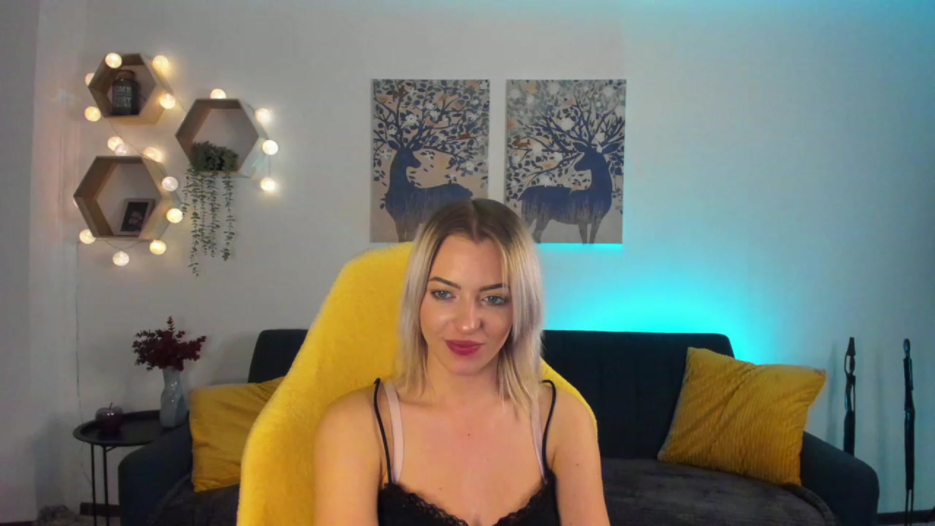 Gallery image thumbnail from Julia_Gold18's myfreecams stream on, 02/03/2023, 10:36 image 2 of 20