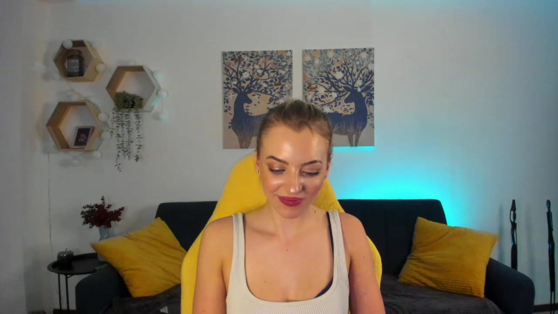 Gallery image thumbnail from Julia_Gold18's myfreecams stream on, 02/06/2023, 13:11 image 20 of 20
