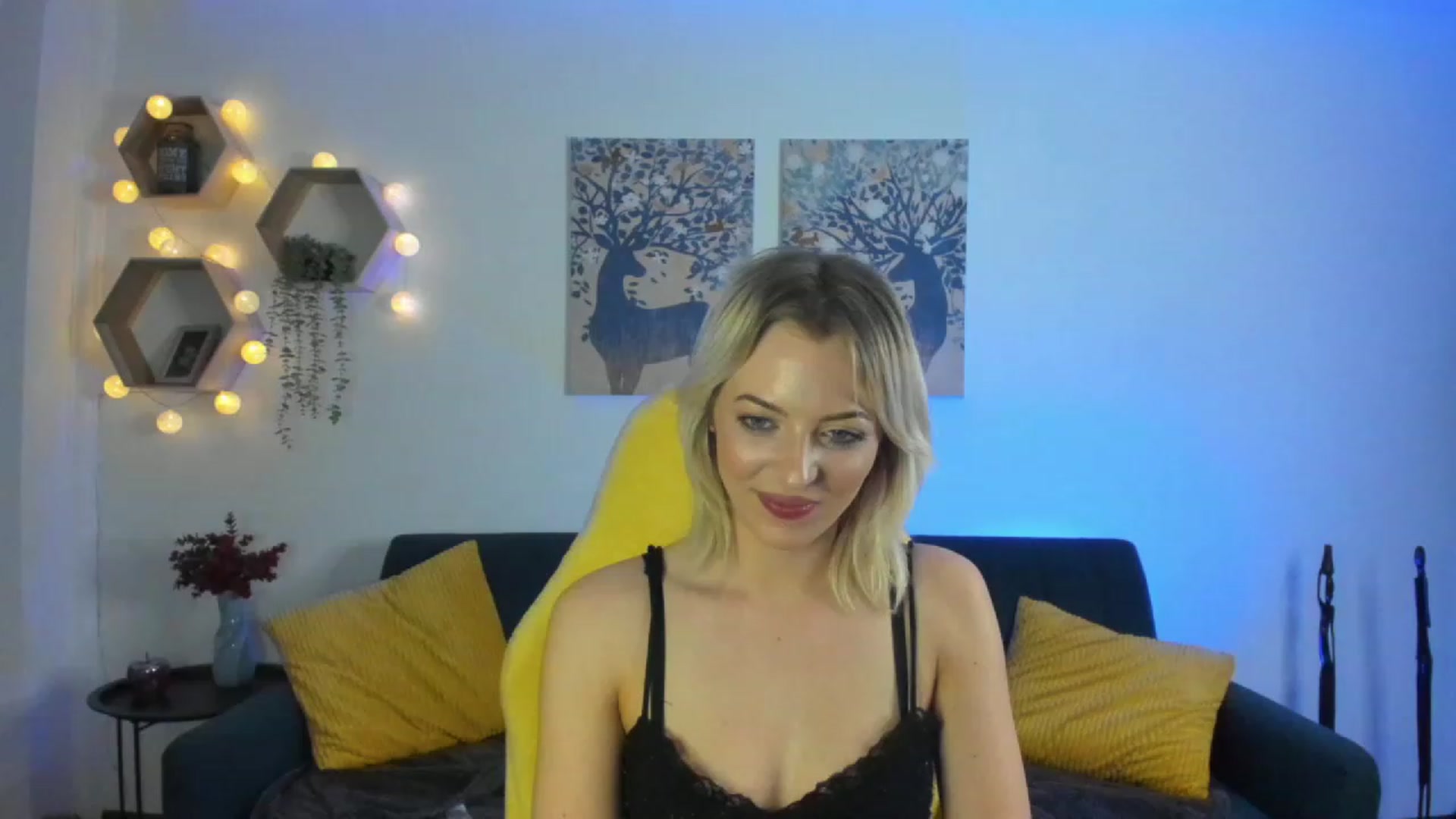 Gallery image thumbnail from Julia_Gold18's myfreecams stream on, 02/14/2023, 16:53 image 20 of 20