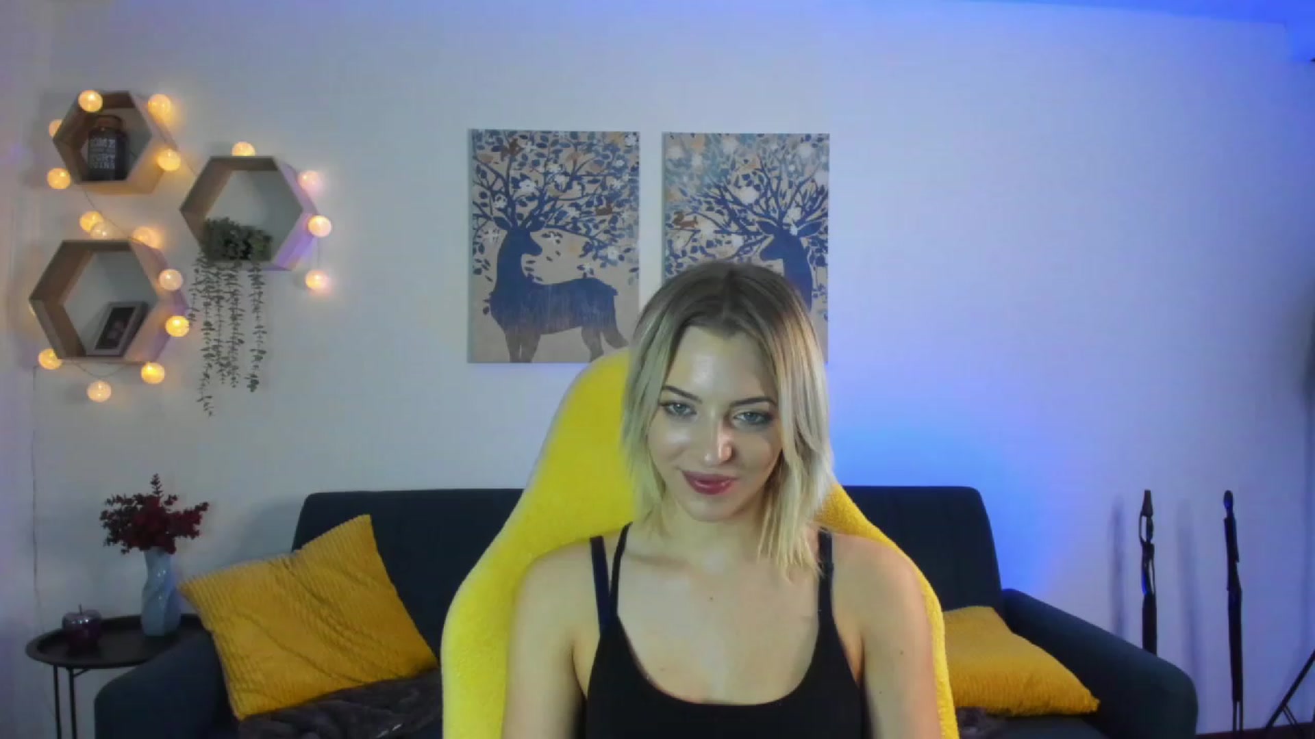 Gallery image thumbnail from Julia_Gold18's myfreecams stream on, 02/15/2023, 10:58 image 13 of 20