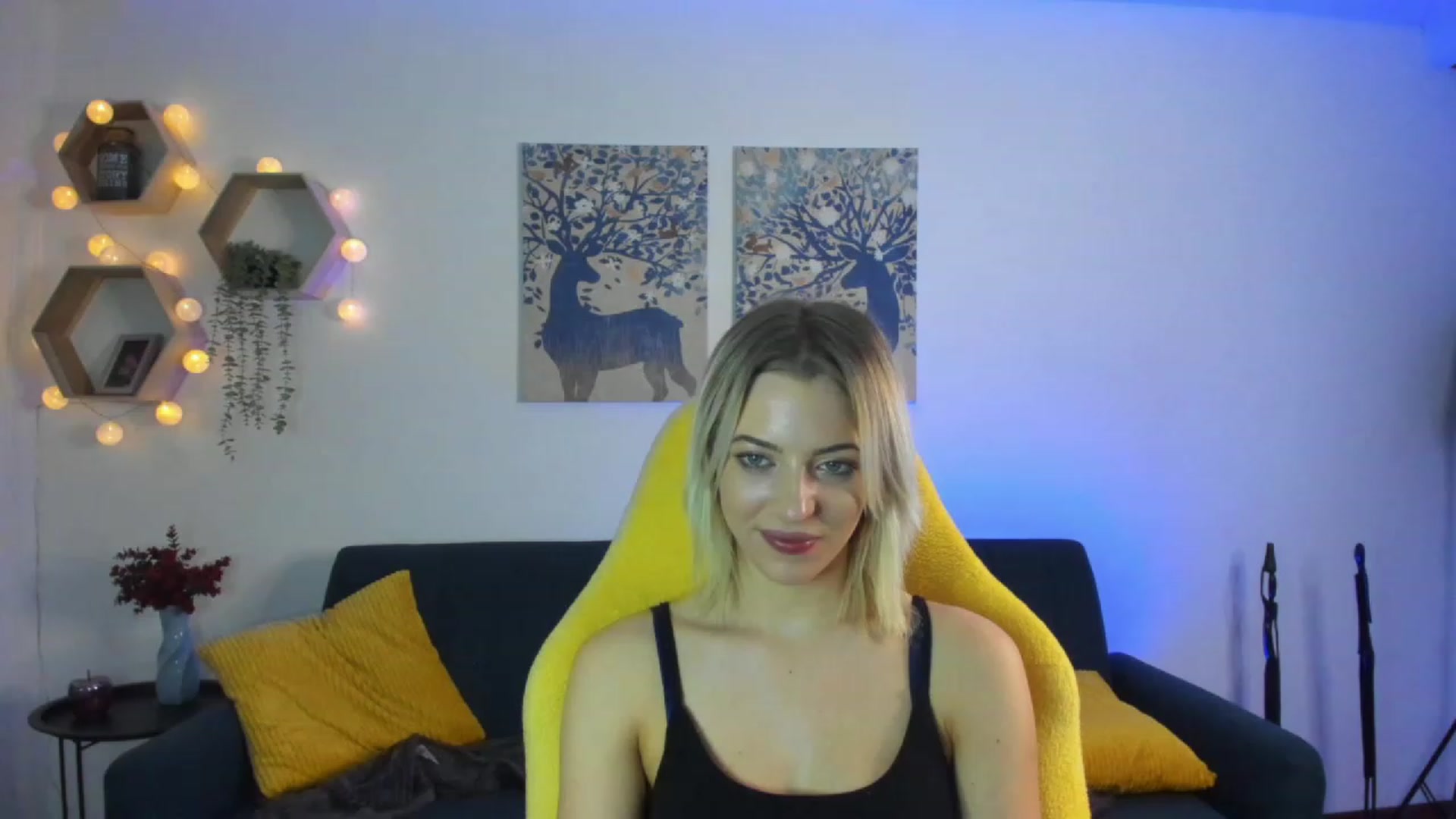 Gallery image thumbnail from Julia_Gold18's myfreecams stream on, 02/15/2023, 10:58 image 11 of 20