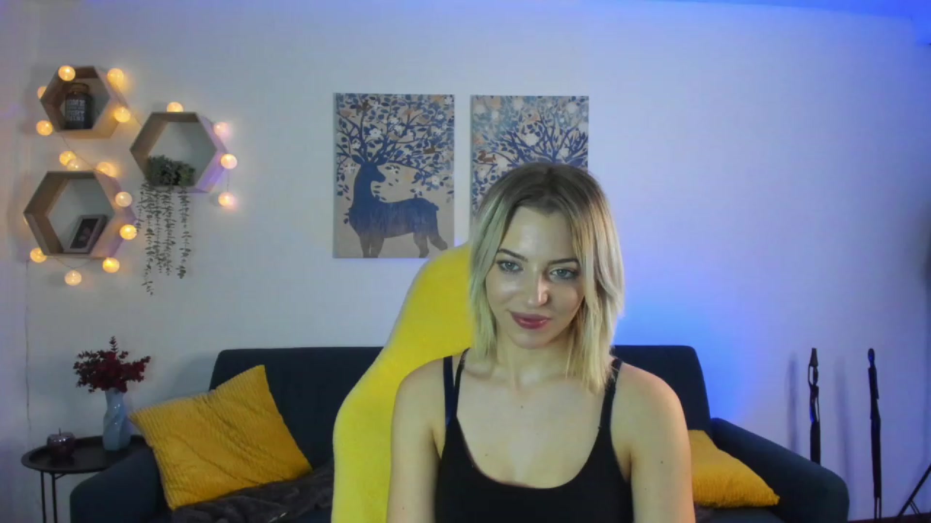 Gallery image thumbnail from Julia_Gold18's myfreecams stream on, 02/15/2023, 10:58 image 16 of 20