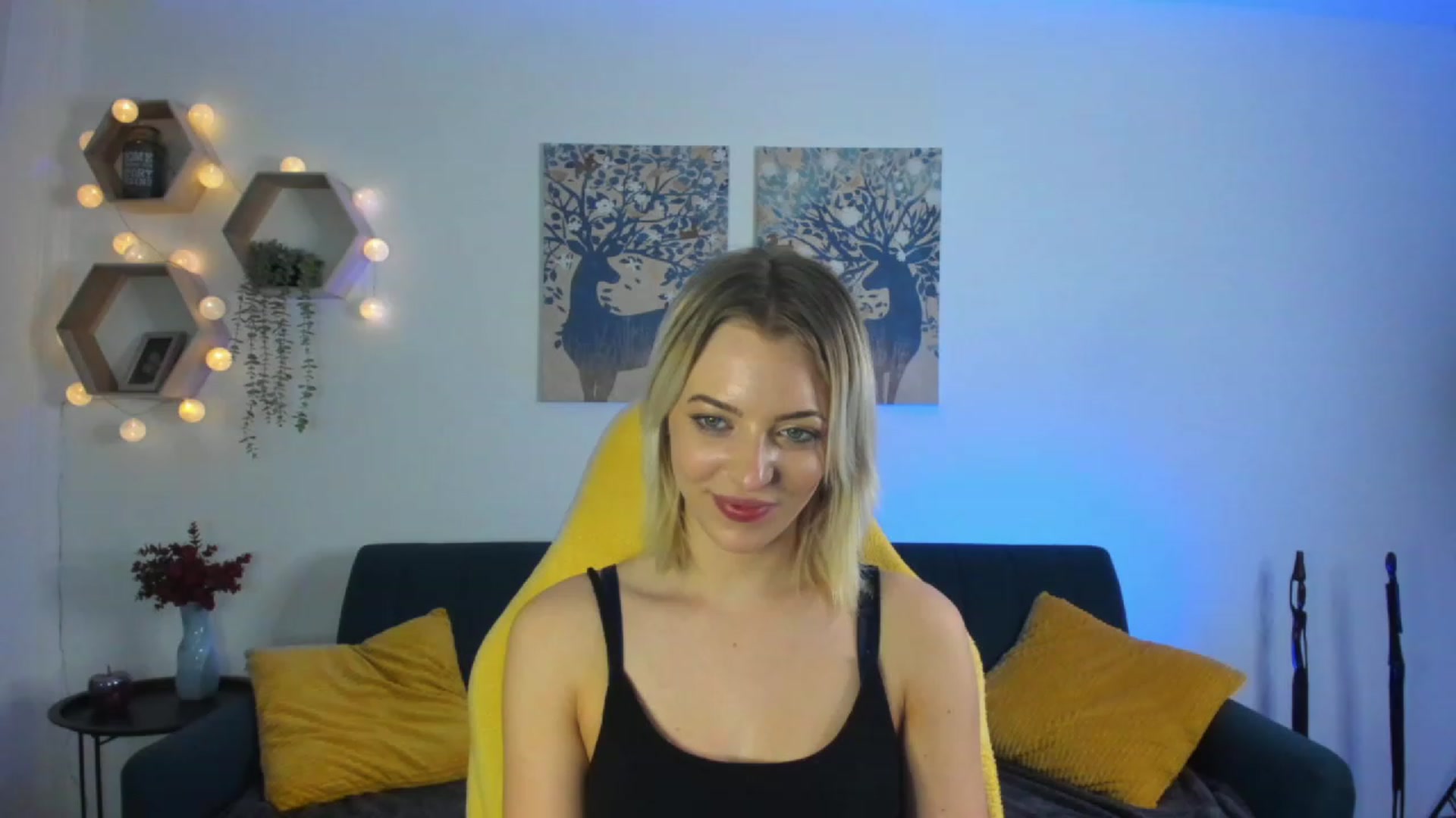 Gallery image thumbnail from Julia_Gold18's myfreecams stream on, 02/15/2023, 13:57 image 13 of 20