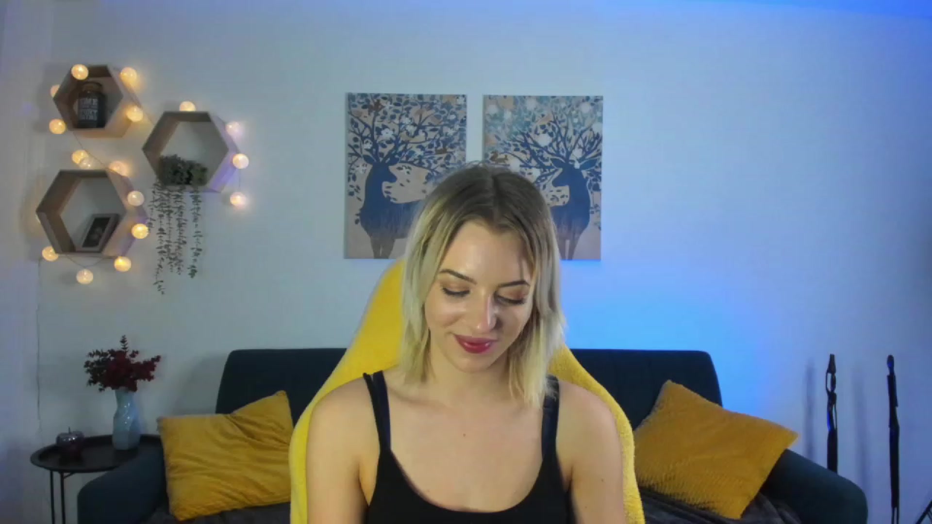 Gallery image thumbnail from Julia_Gold18's myfreecams stream on, 02/15/2023, 13:57 image 12 of 20
