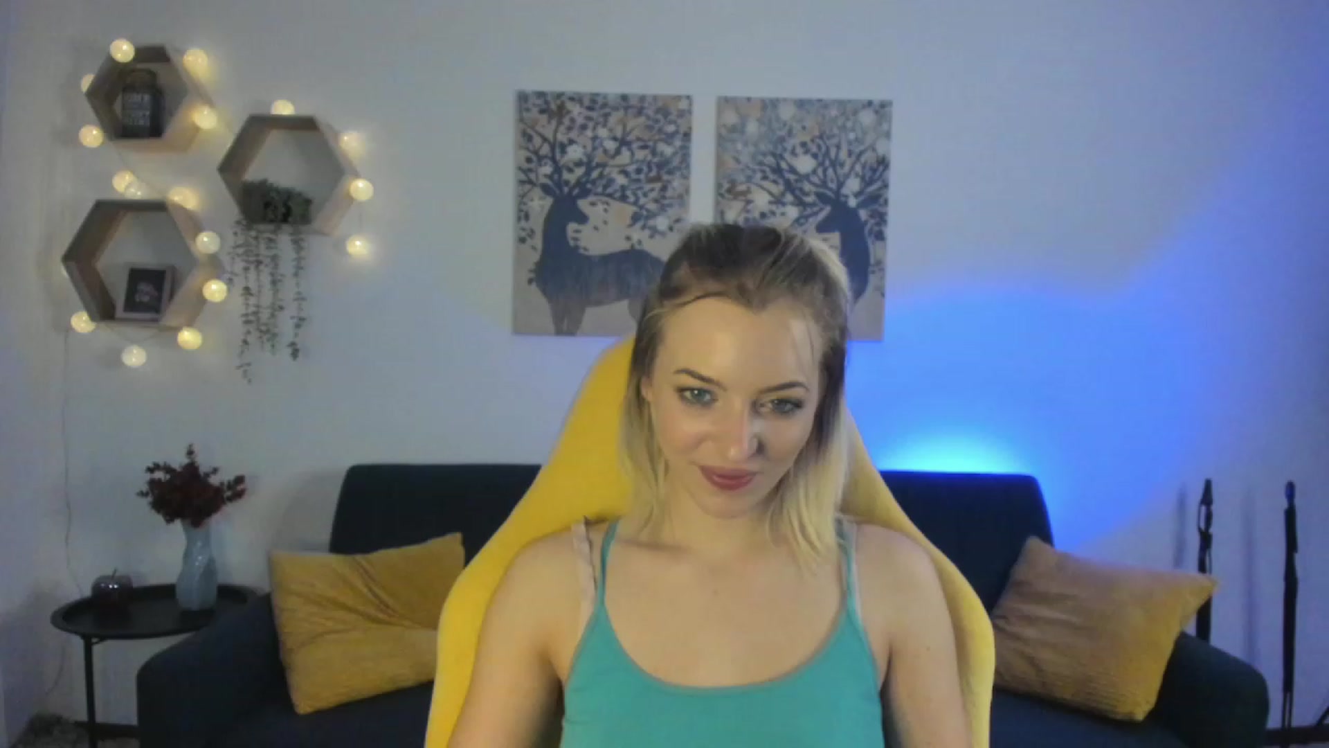 Gallery image thumbnail from Julia_Gold18's myfreecams stream on, 03/02/2023, 11:04 image 5 of 20