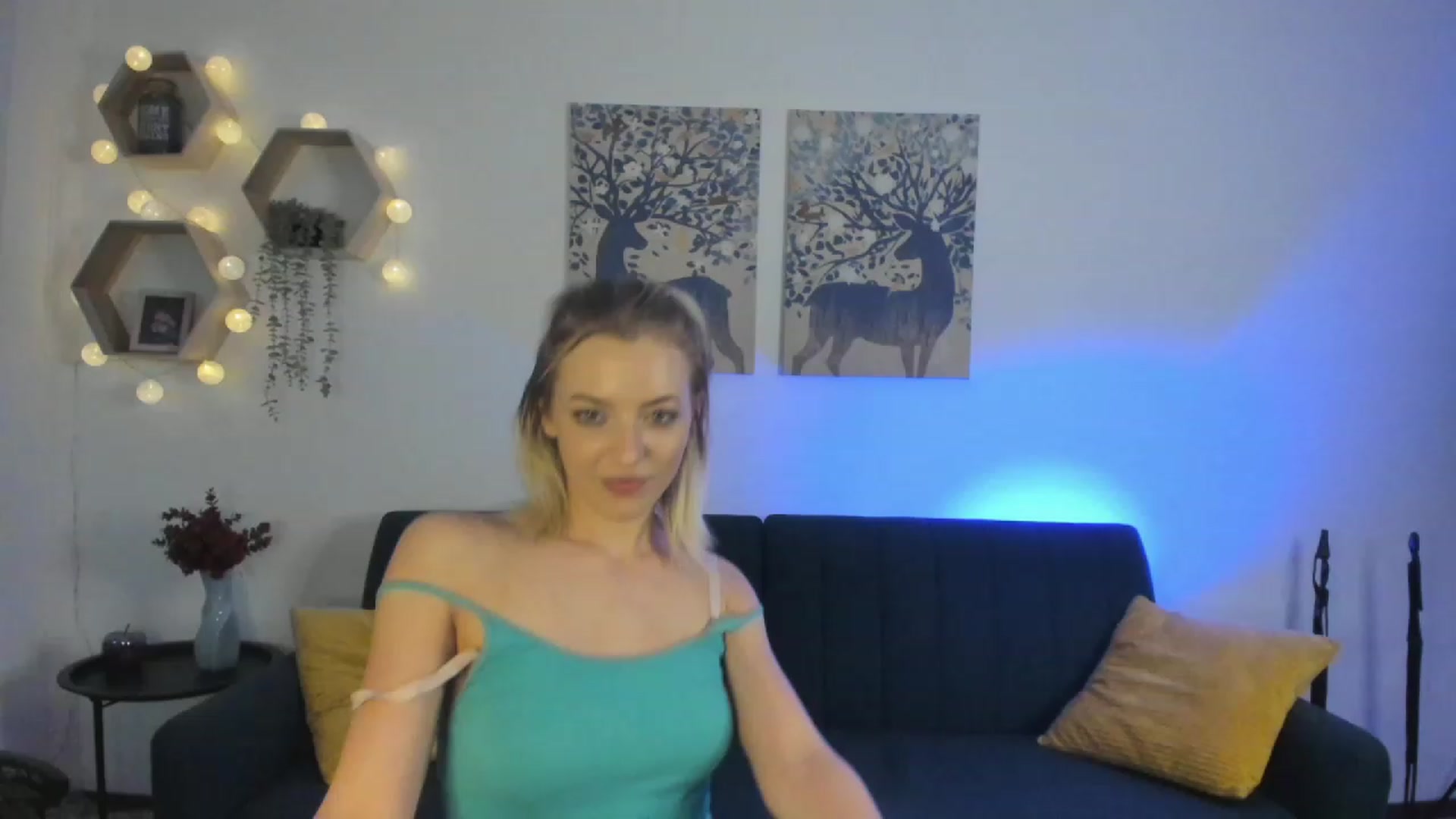 Gallery image thumbnail from Julia_Gold18's myfreecams stream on, 03/02/2023, 11:04 image 13 of 20