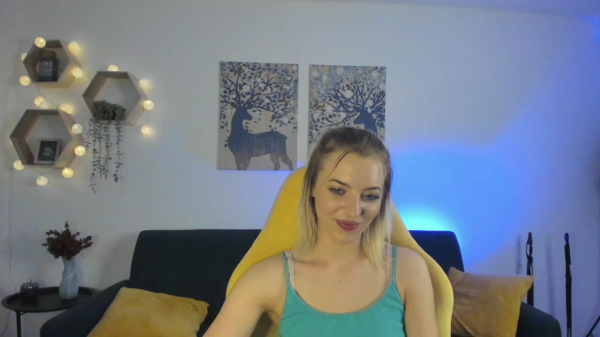 Gallery image thumbnail from Julia_Gold18's myfreecams stream on, 03/02/2023, 12:05 image 14 of 20