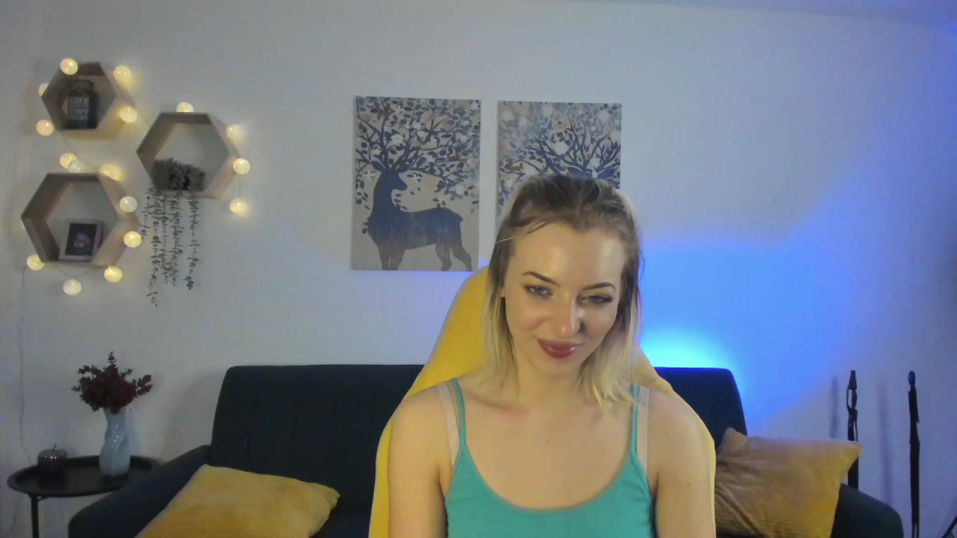 Gallery image thumbnail from Julia_Gold18's myfreecams stream on, 03/02/2023, 13:19 image 4 of 20
