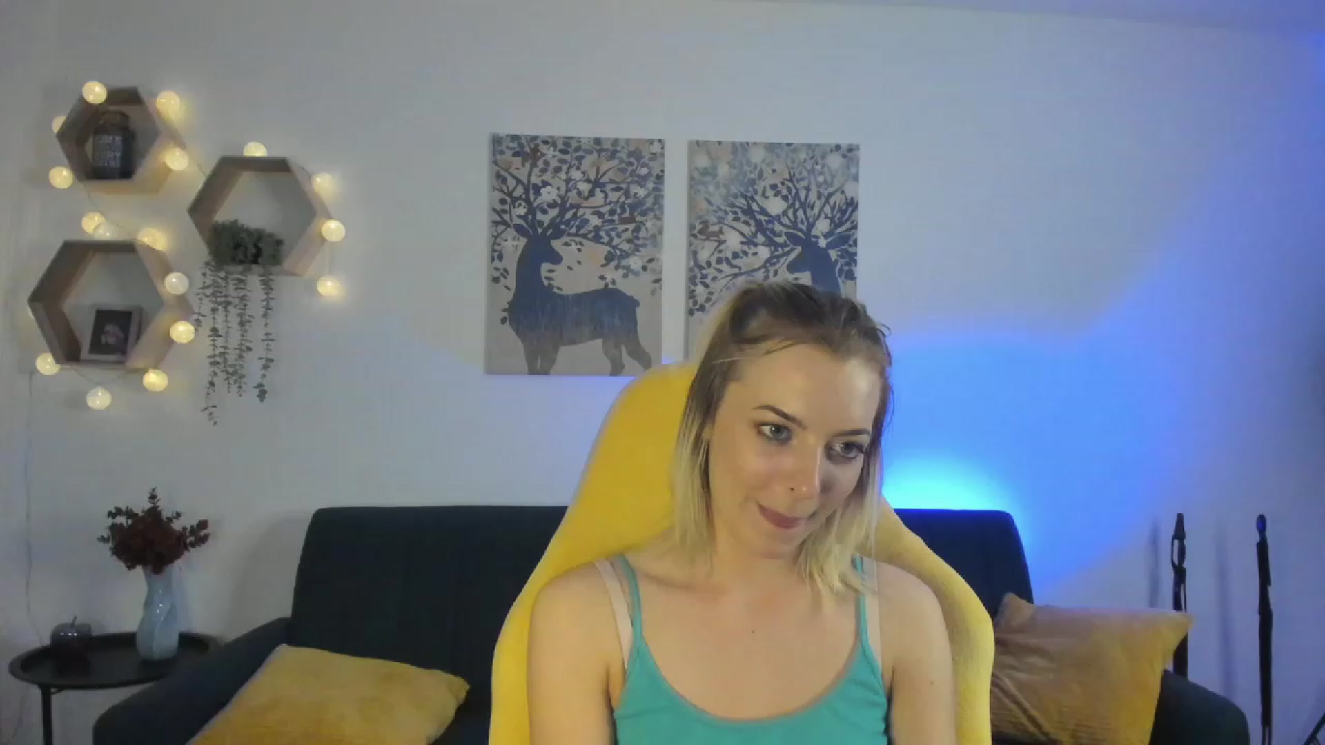 Gallery image thumbnail from Julia_Gold18's myfreecams stream on, 03/02/2023, 13:19 image 14 of 20