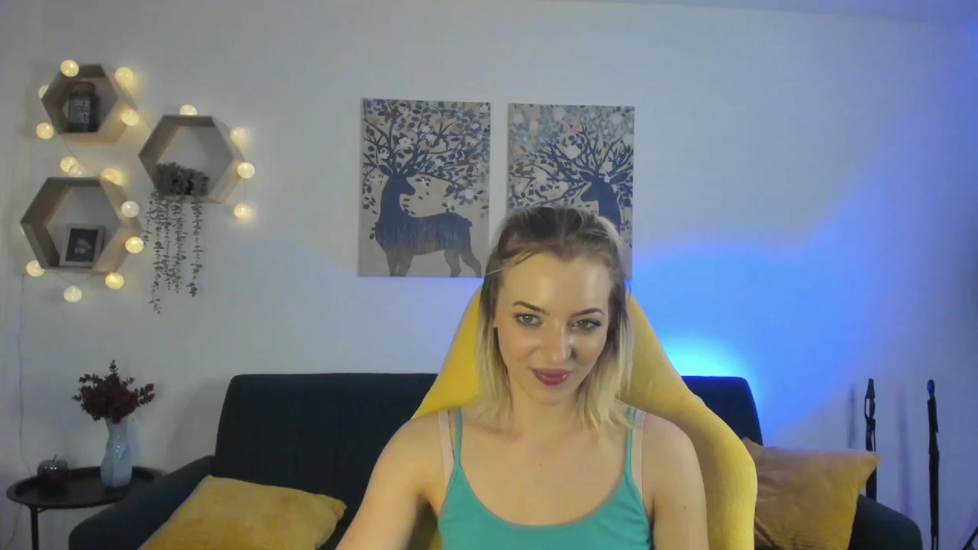 Gallery image thumbnail from Julia_Gold18's myfreecams stream on, 03/02/2023, 13:19 image 12 of 20