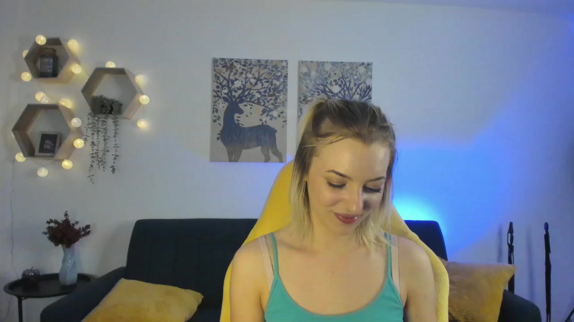 Gallery image thumbnail from Julia_Gold18's myfreecams stream on, 03/02/2023, 13:19 image 9 of 20