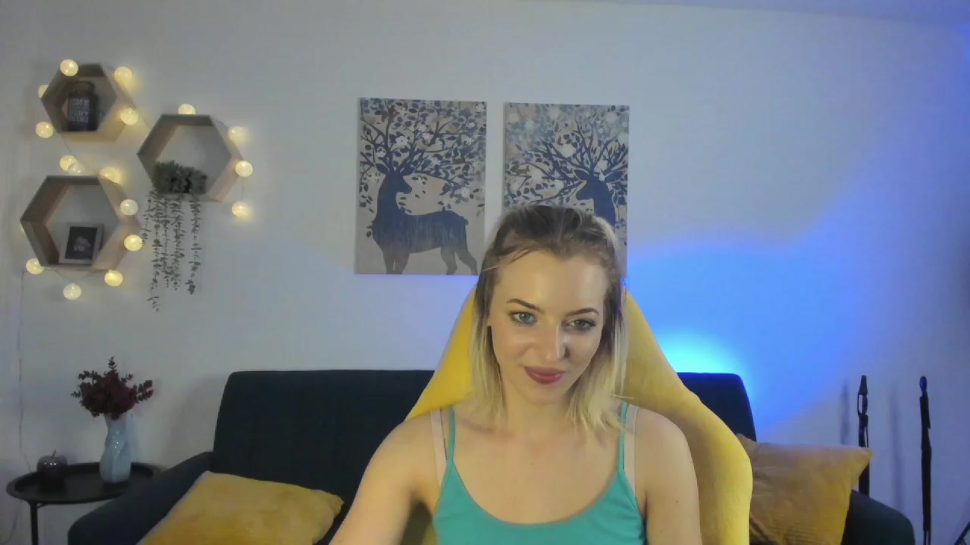 Gallery image thumbnail from Julia_Gold18's myfreecams stream on, 03/02/2023, 13:19 image 10 of 20