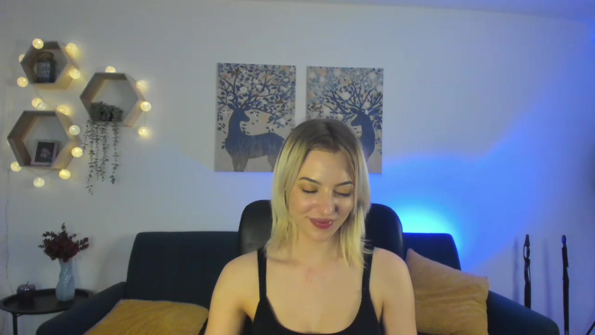 Gallery image thumbnail from Julia_Gold18's myfreecams stream on, 03/03/2023, 12:19 image 7 of 20